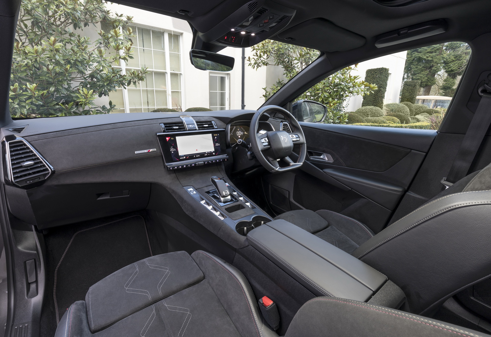 DS7- CROSSBACK-12 DS7 Crossback Arrives In The UK Ready To Steal The Show (50 Pics)