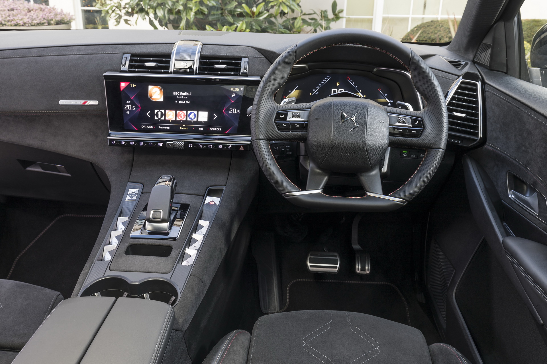 DS7- CROSSBACK-16 DS7 Crossback Arrives In The UK Ready To Steal The Show (50 Pics)