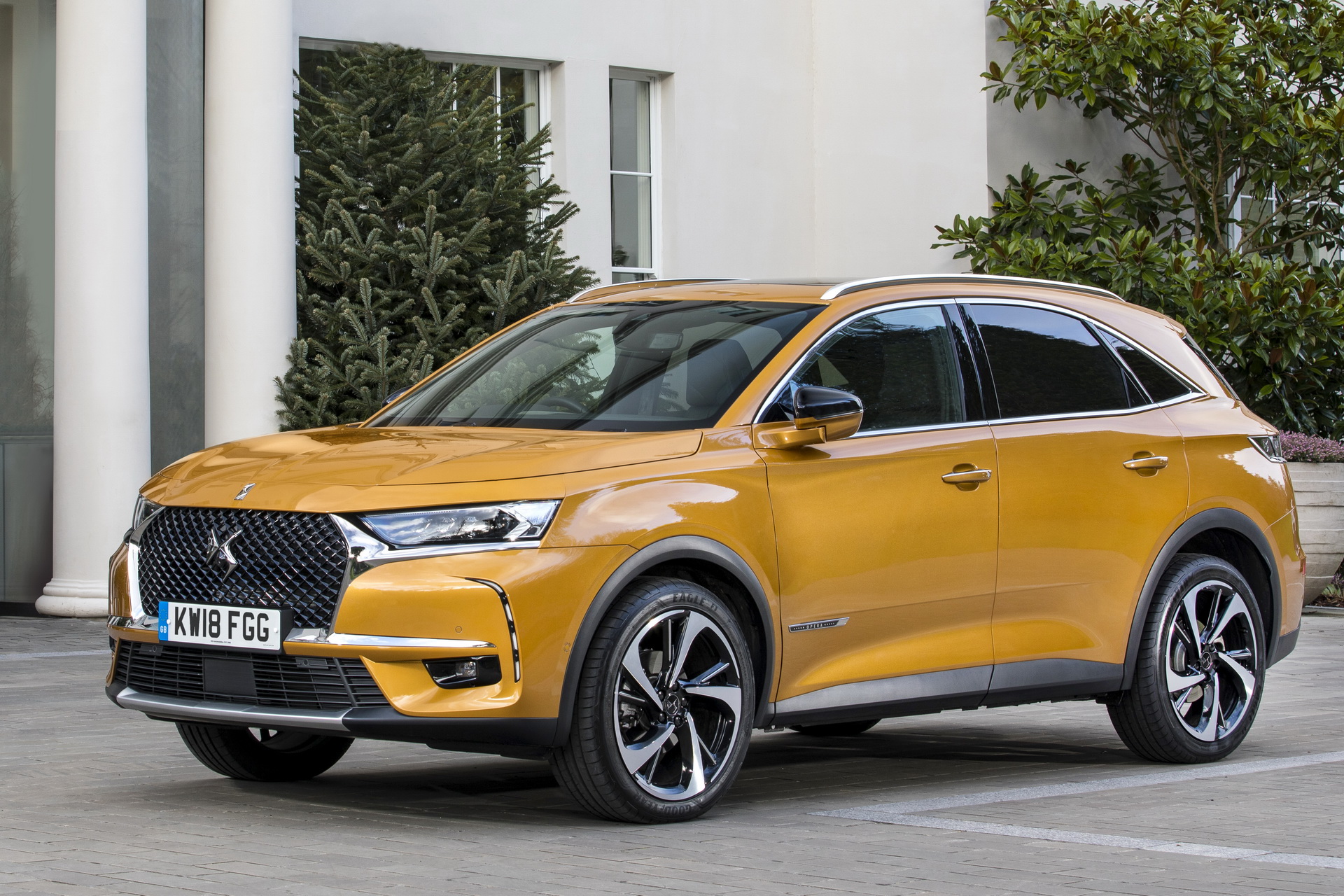 DS7- CROSSBACK-26 DS7 Crossback Arrives In The UK Ready To Steal The Show (50 Pics)