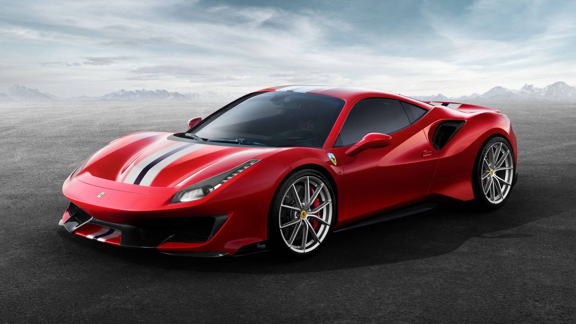 Ferrari-488-Pista-3 Ferrari 488 Pista Is Here To Take The 720S’s Crown