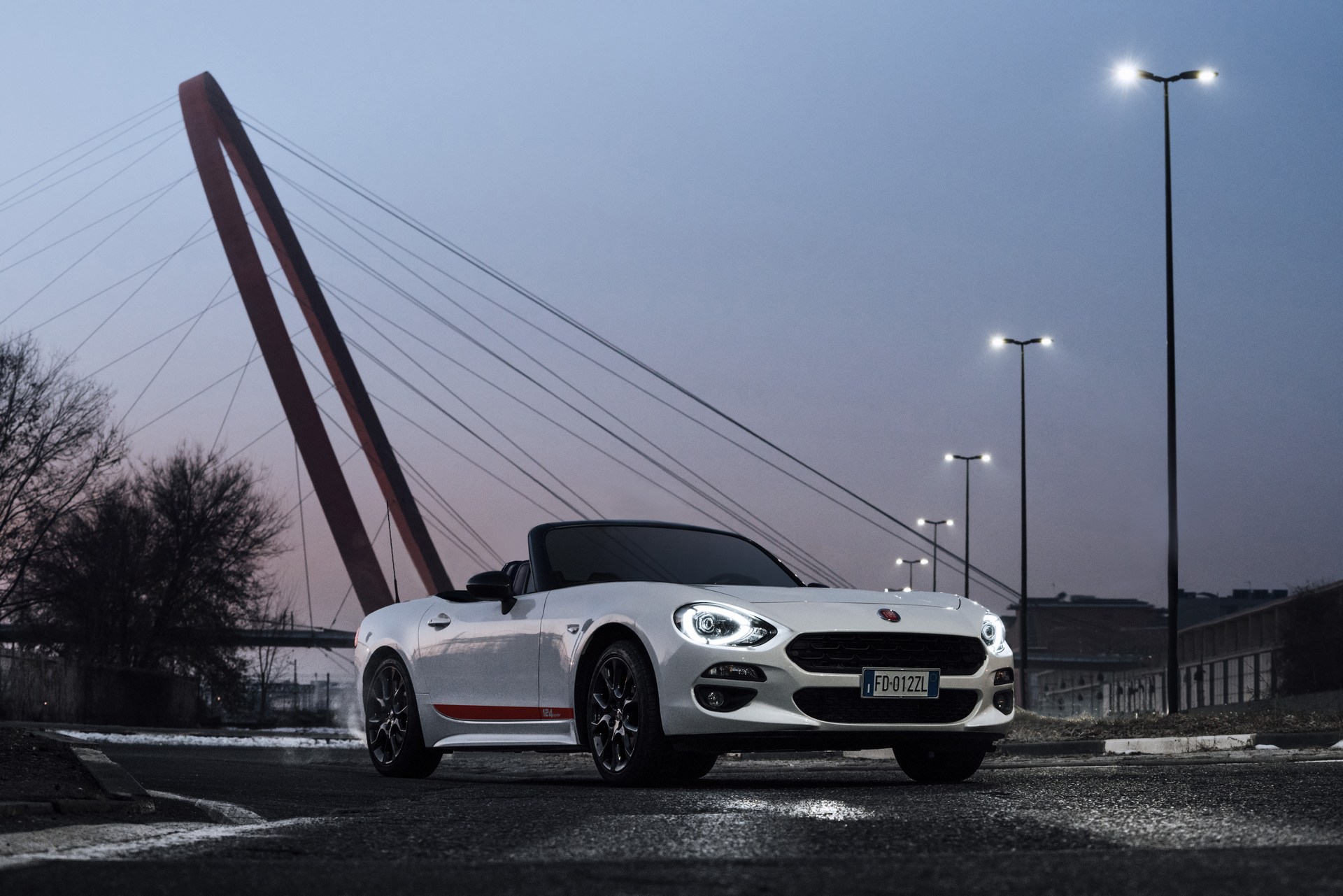 Fiat-Geneva-4 Fiat Styles Up 124 Spider With New S-Design Model