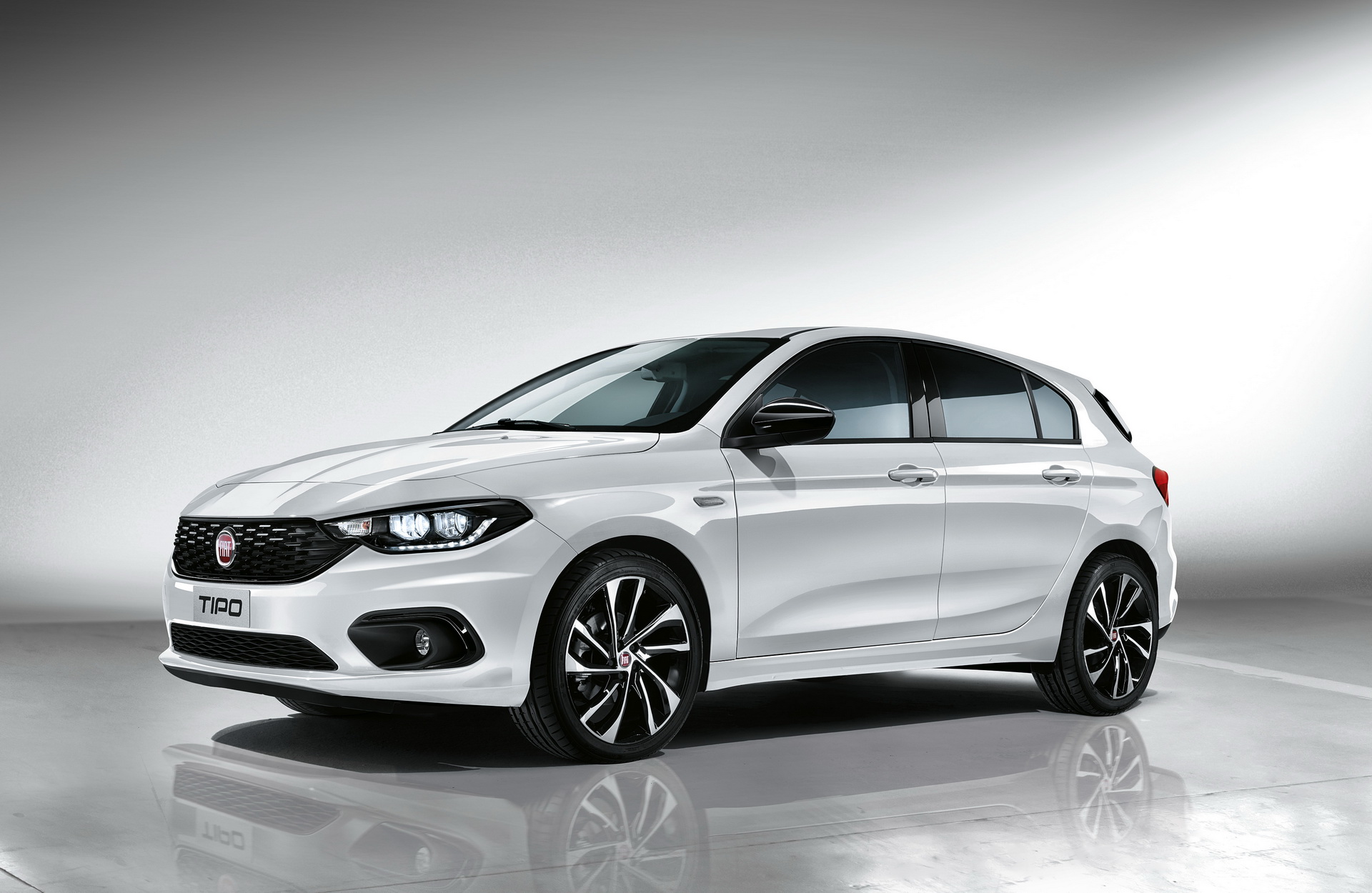 Fiat-Tipo-SDesign-01 Fiat Launches New Tipo S-Design In The UK