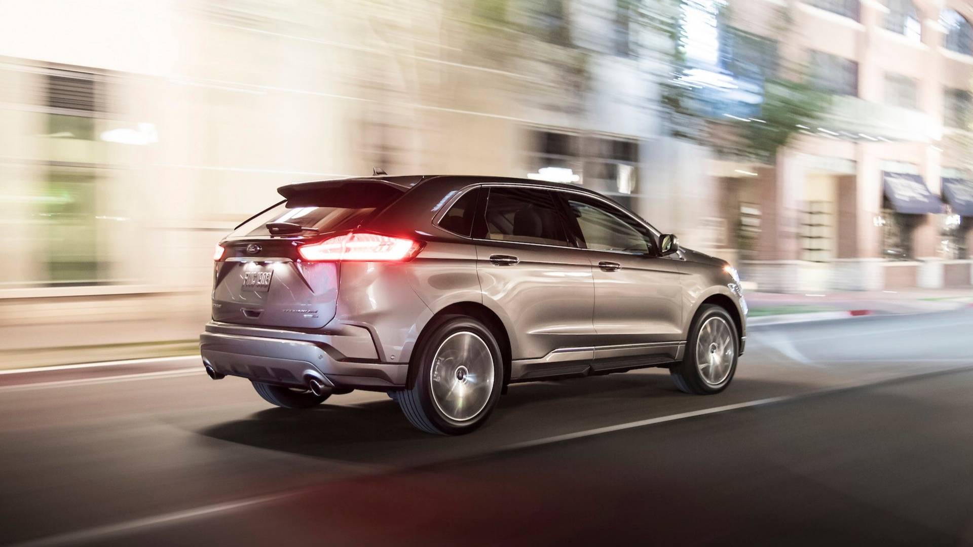 Ford-Edge-12 Ford Edge Titanium Elite Does Its Best Denali Impression