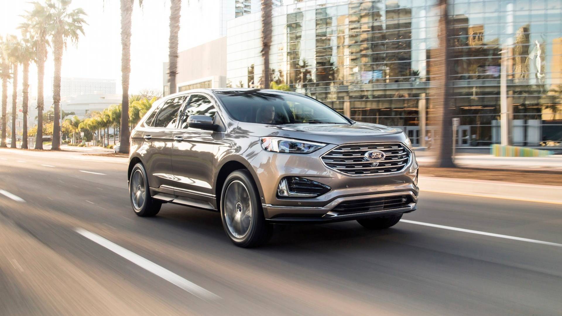 Ford-Edge-16 Ford Edge Titanium Elite Does Its Best Denali Impression