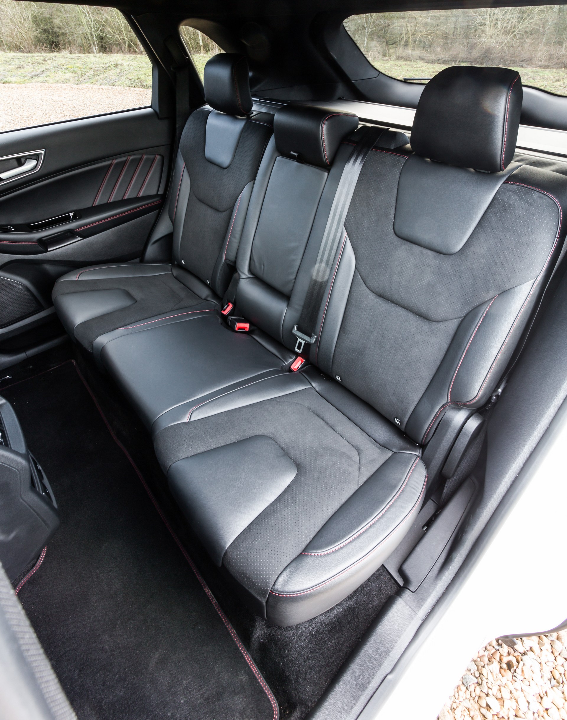 Ford-Edge-7 Facelifted Ford Edge Arrives In Europe With New 235HP Bi-Turbo Diesel