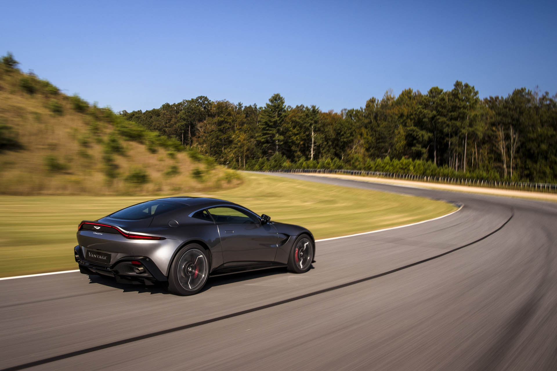 AM 6AtlantaSeptember 2017Photo: Drew Gibson Take A Hot Lap With An F1 Driver In An Aston Vantage Or McLaren 720S