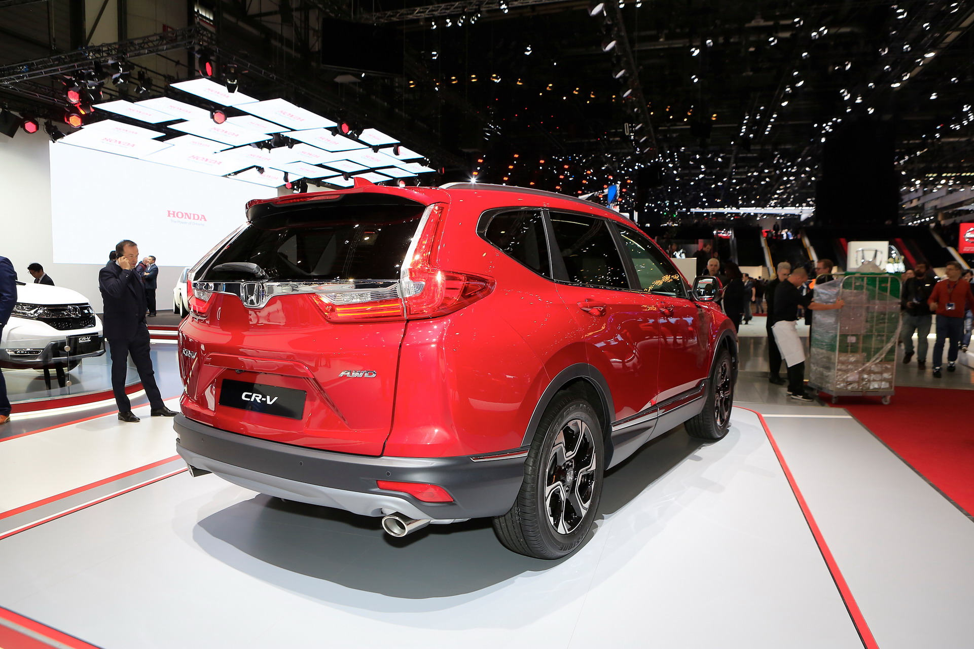 Honda-CR-V-Euro-4 Euro-Spec 2018 Honda CR-V Arrives With Hybrid And 7-Seat Options