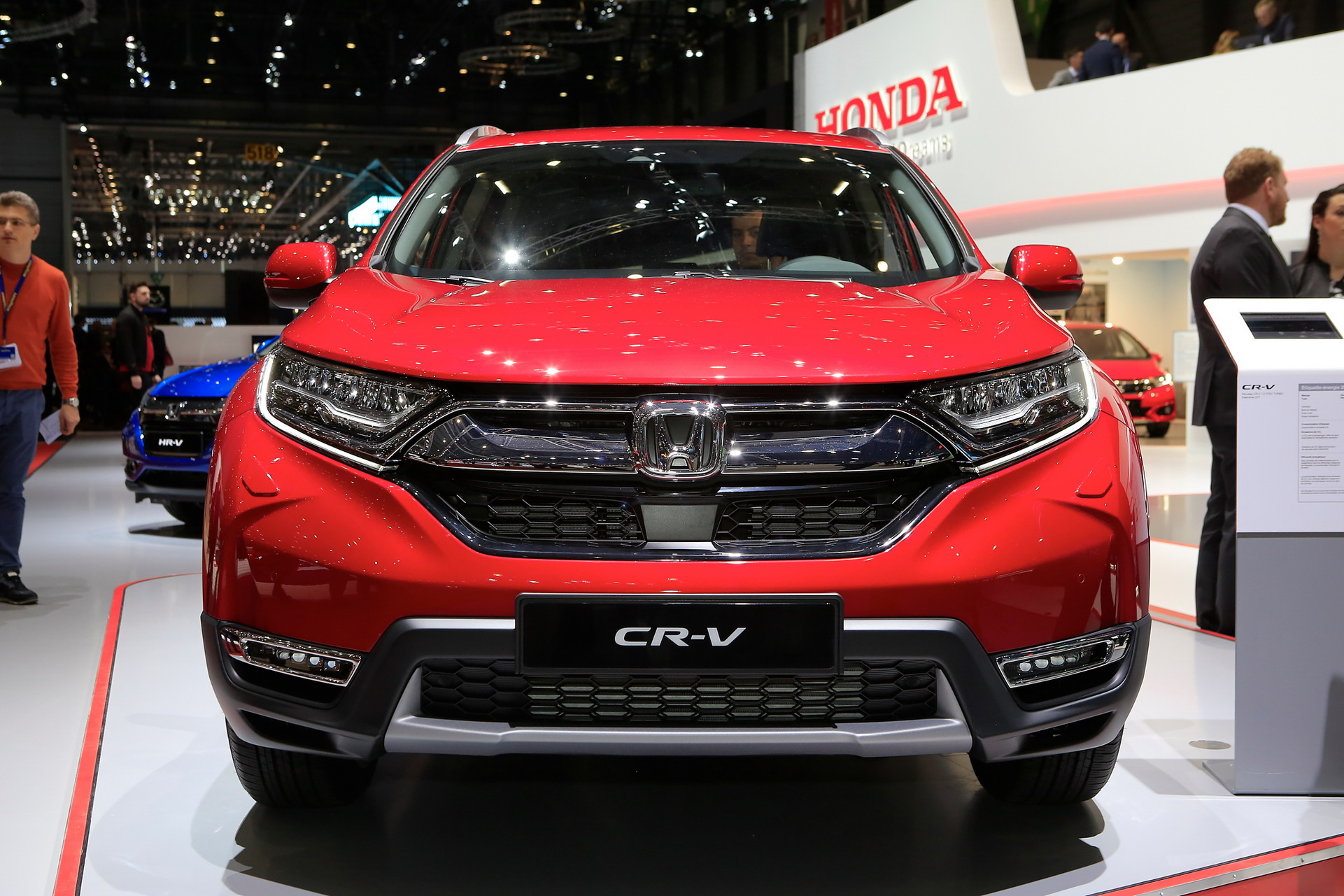 Honda-CR-V-Euro-7 Euro-Spec 2018 Honda CR-V Arrives With Hybrid And 7-Seat Options