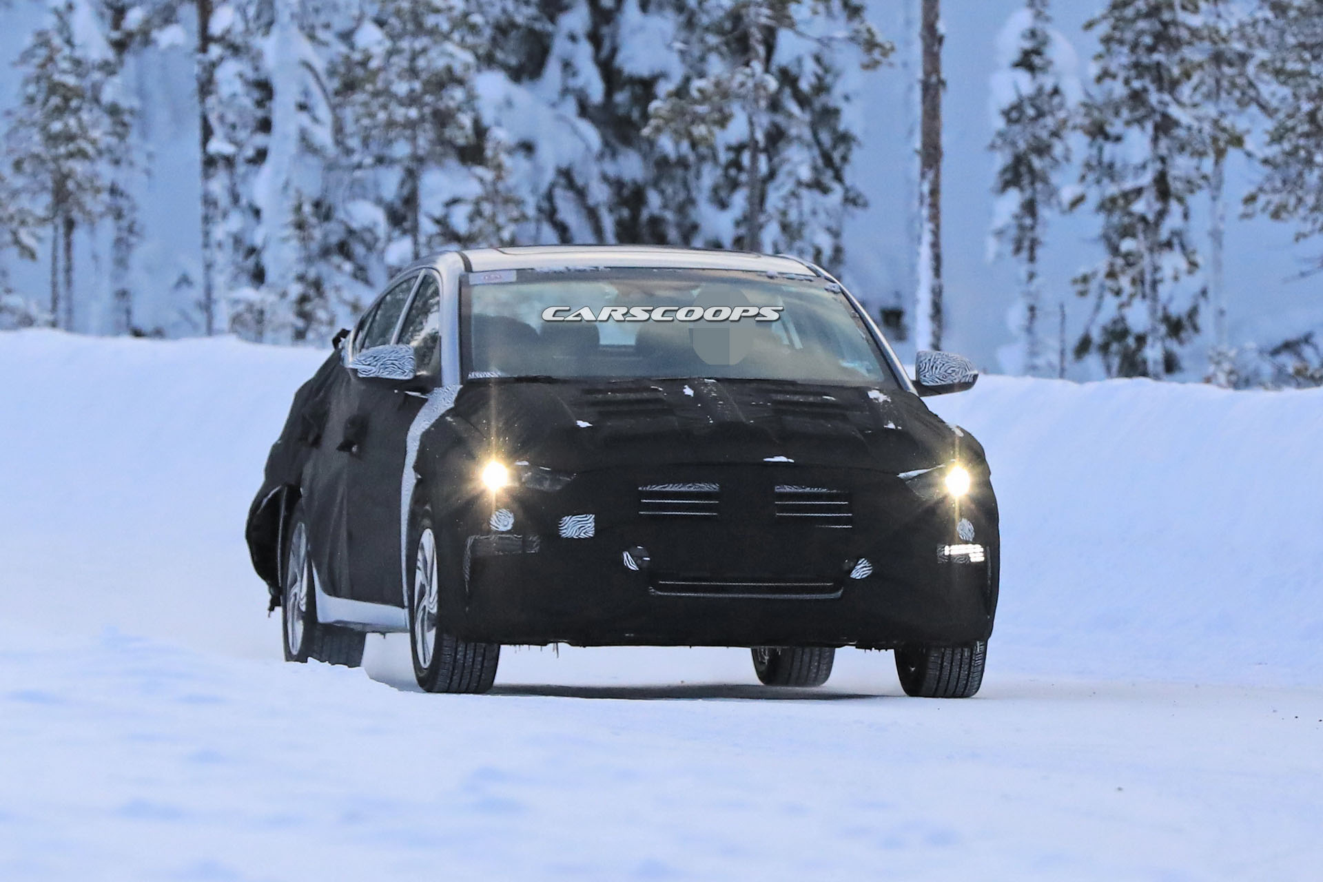 Hyundai-Elantra-EV-01 Is This An All-Electric Hyundai Elantra?