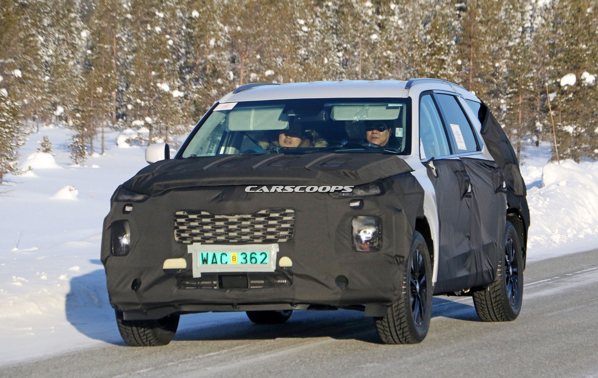 Hyundai-Full-Size-SUV-Spy-Shots-1 Hyundai’s Full-Size SUV Is A Santa Fe On Growth Hormones