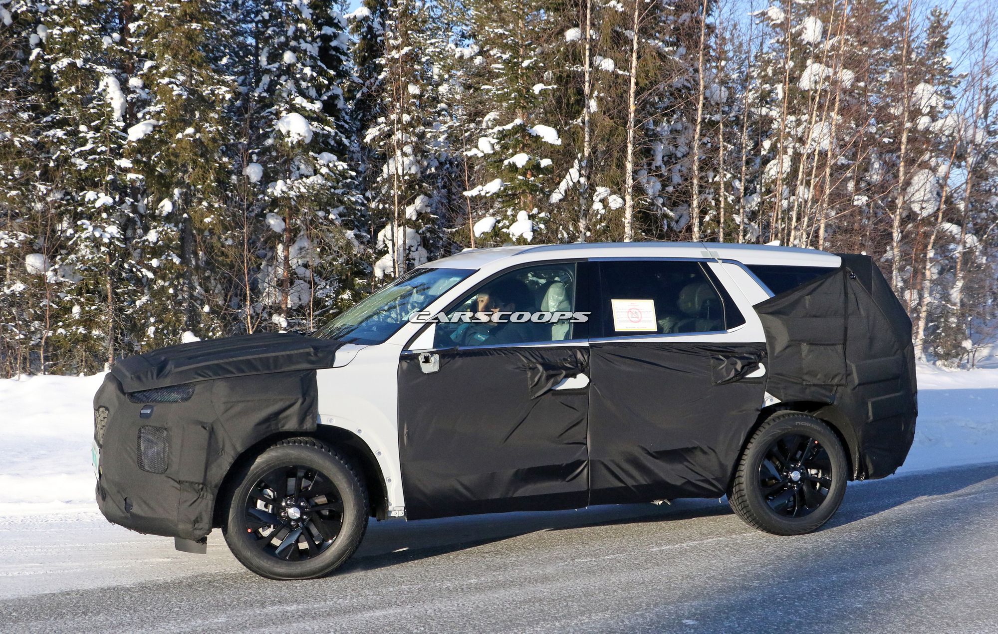 Hyundai-Full-Size-SUV-Spy-Shots-6 Hyundai’s Full-Size SUV Is A Santa Fe On Growth Hormones