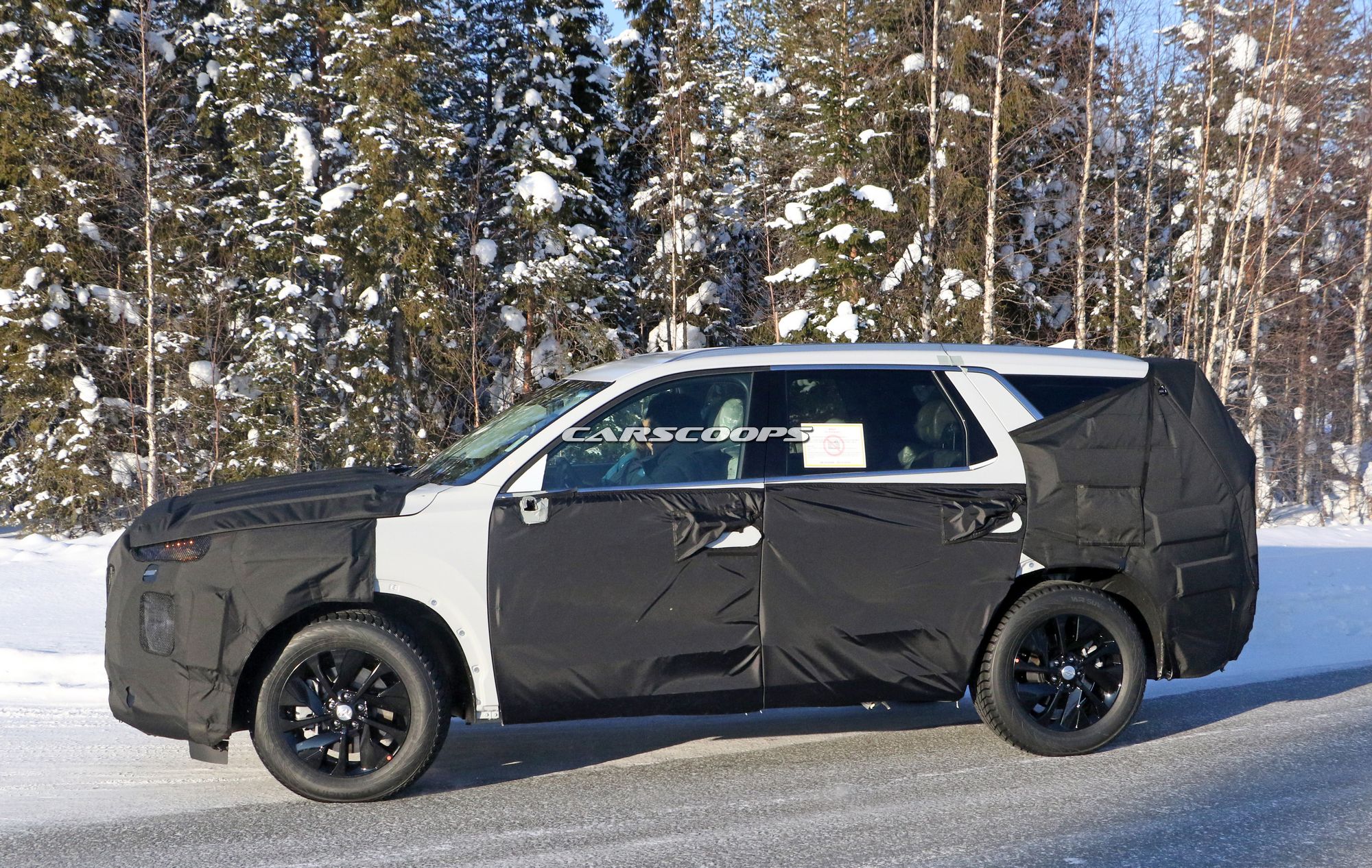 Hyundai-Full-Size-SUV-Spy-Shots-7 Hyundai’s Full-Size SUV Is A Santa Fe On Growth Hormones