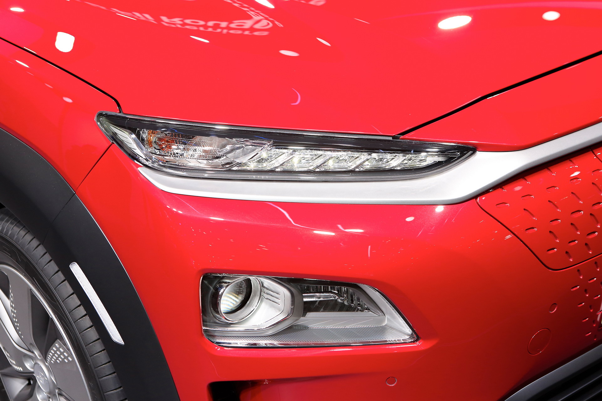 Hyundai-Kona-EV-8 Hyundai Kona Electric Has 204 Horses And Up To 292 Miles Of Range