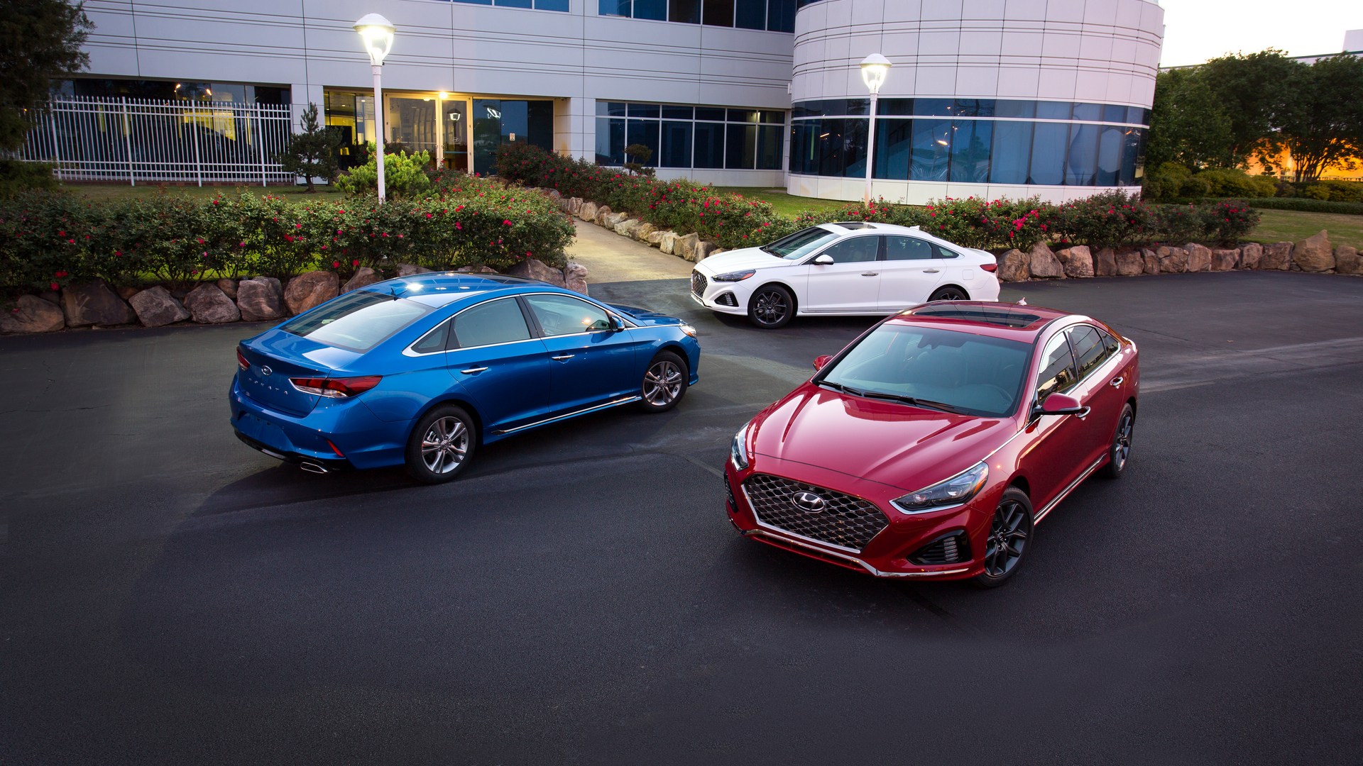 Hyundai-Sonata-2 Facelifted 2018 Hyundai Sonata Hybrid To Bow In Chicago