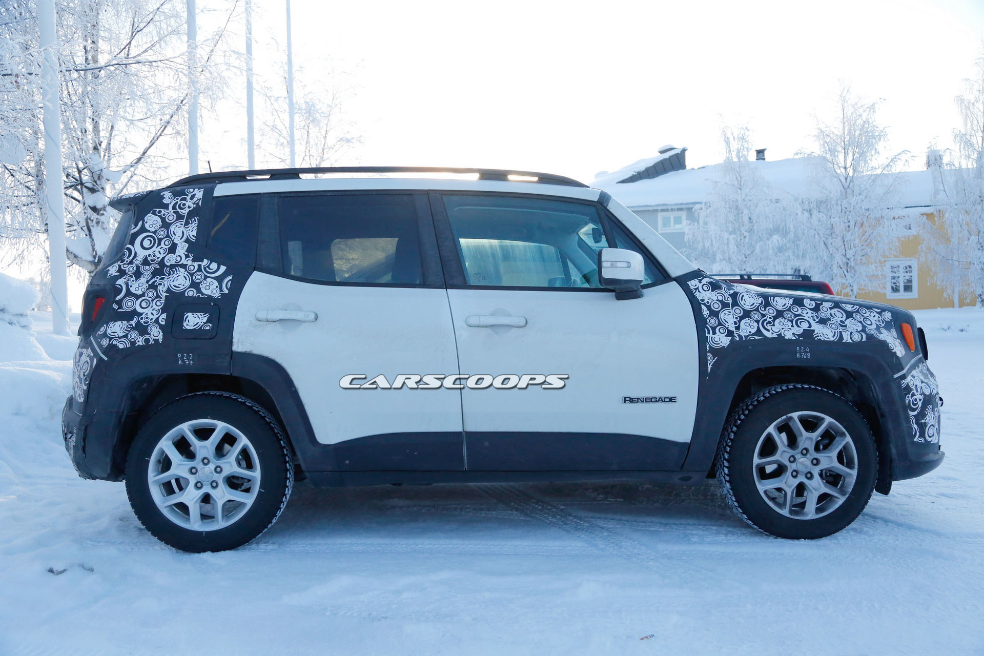 Jeep-Renegade-Facelift-01 Facelifted 2019 Jeep Renegade Spied, Confirms Earlier Leak