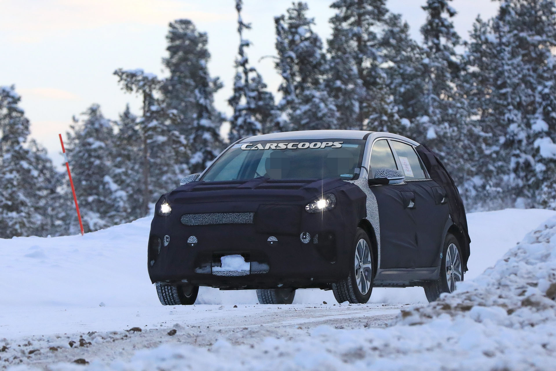 KIA-Niro-EV-06 Forget The Model 3, Kia’s Niro EV Might Become The Affordable Electric Champion