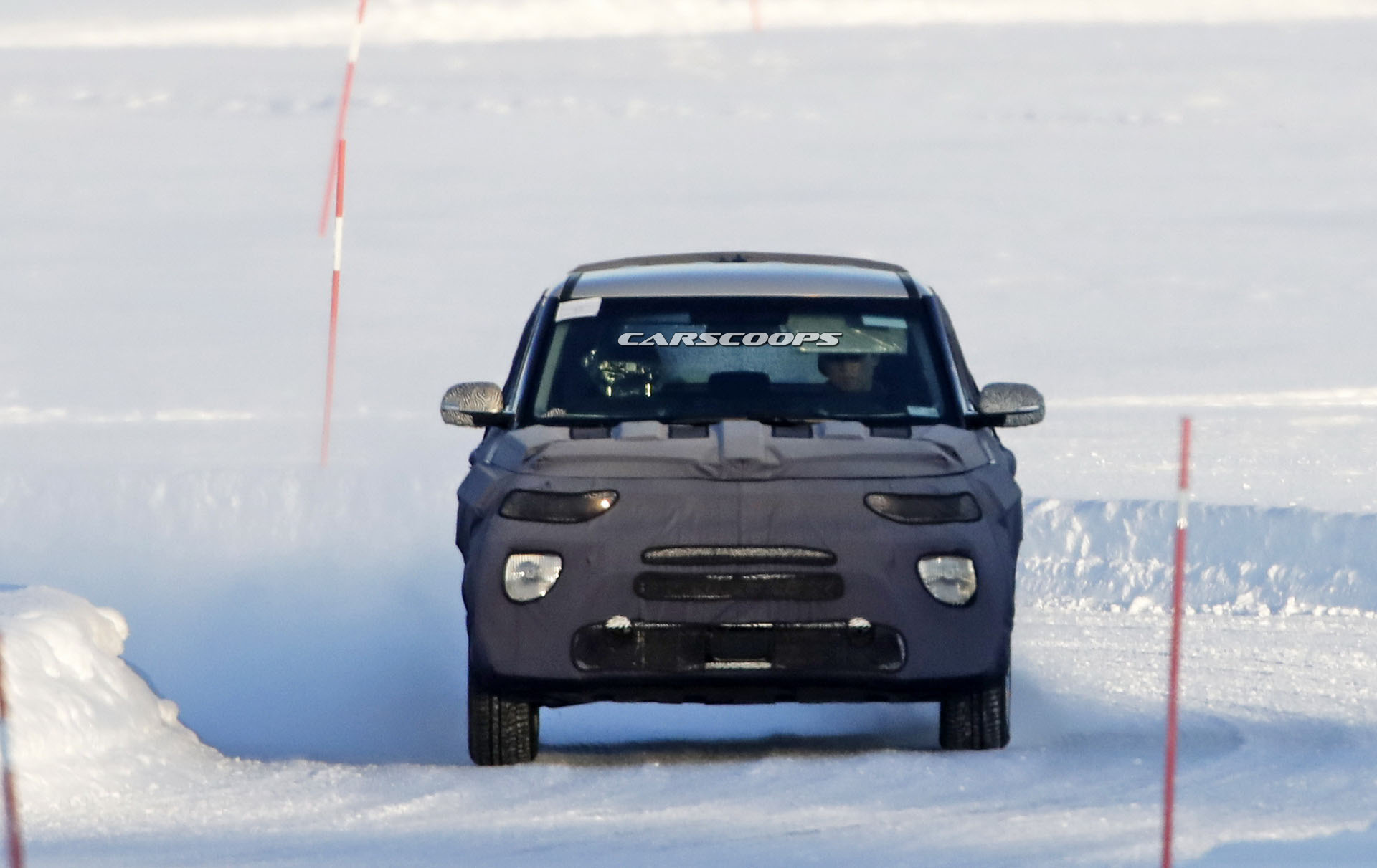 Kia-Soul-01 Scoop: Next-Gen Kia Soul To Retain Its Funky Boxiness