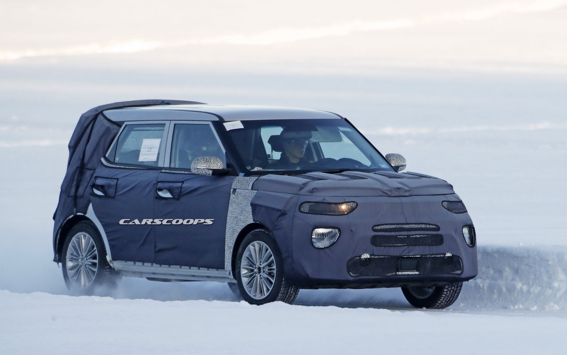 Kia-Soul-05 Scoop: Next-Gen Kia Soul To Retain Its Funky Boxiness