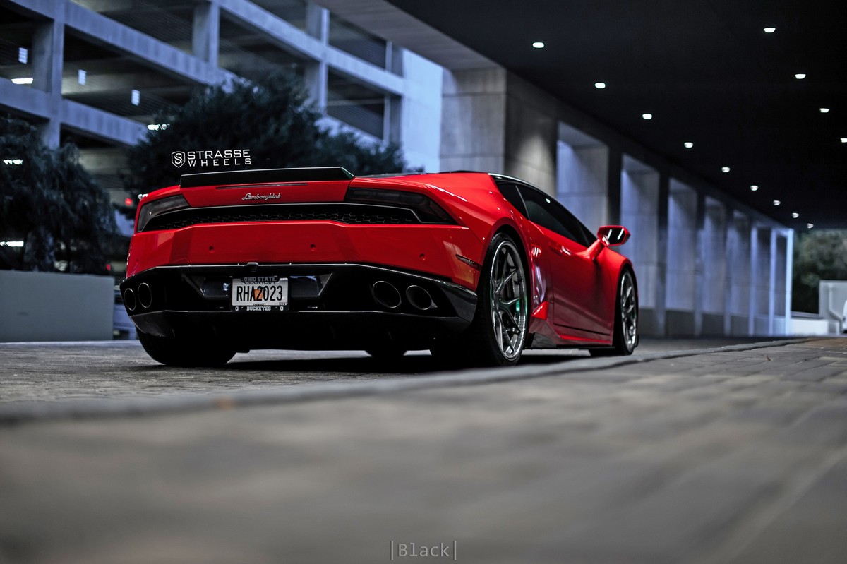 Lamborghini-Huracan-Strasse-Wheels-12 Lamborghini Huracan Looks Delicious In Rosso Corsa, Even Better With Those Rims