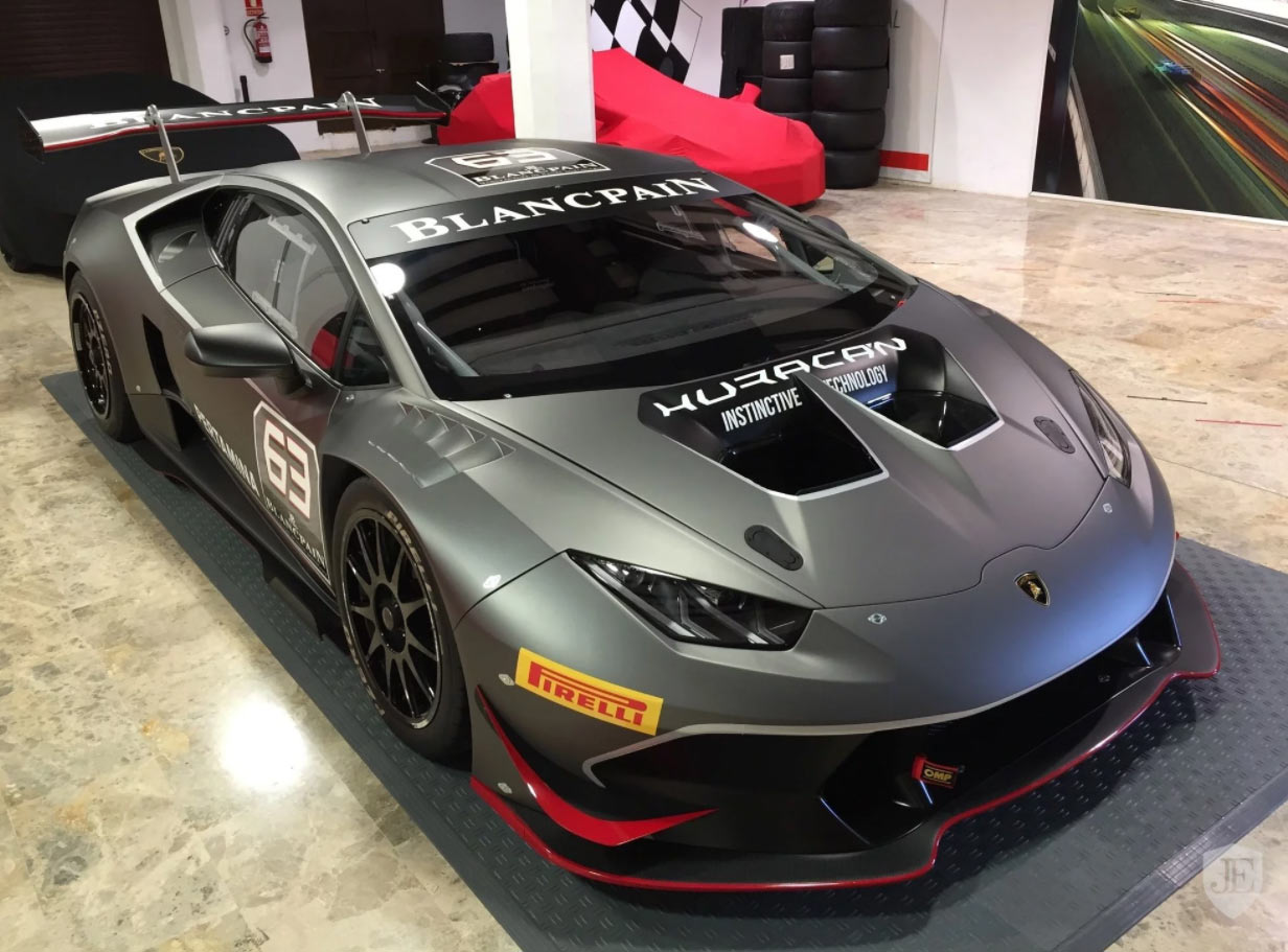 Lamborghini-Huracan-Super-Trofeo-2 Nothing Says ‘Baller’ Like Owning A Lamborghini Huracan Super Trofeo