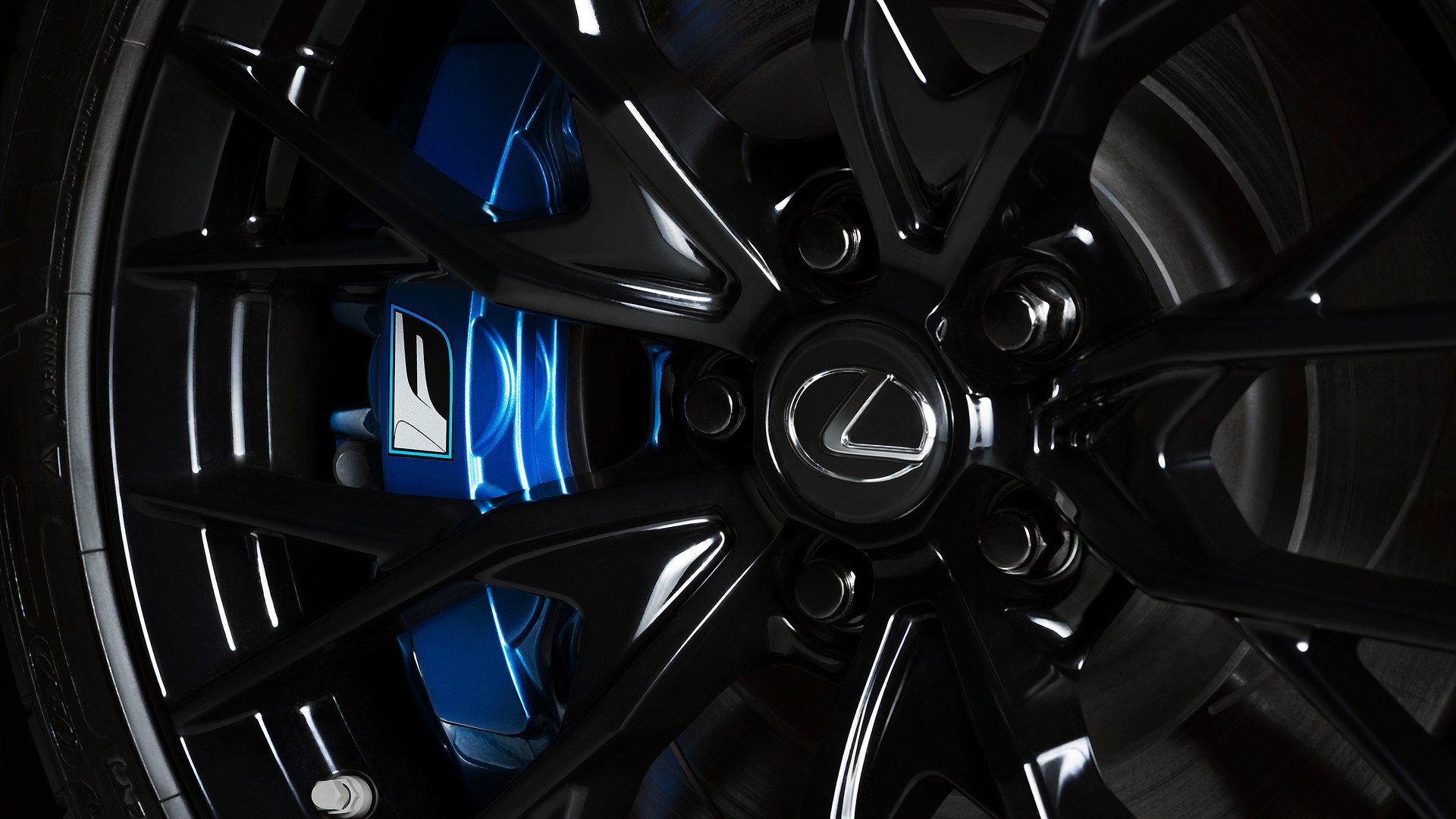 Lexus-F-10th-Anniversary-5 Lexus GS F And RC F 10th Anniversary Editions Sport Car Wash-Durable Matte Paint