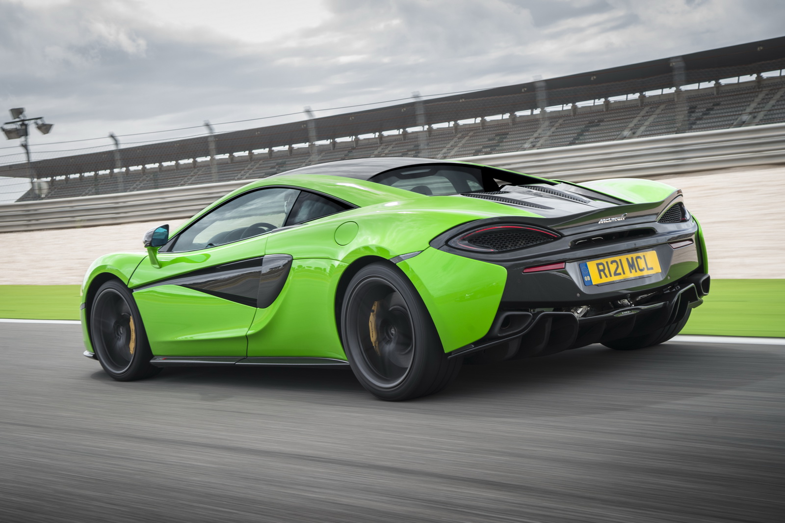 McLaren-570S-Successor-2 McLaren 570S Successor Due In 2019, Will Feature Hybrid And Autonomous Tech