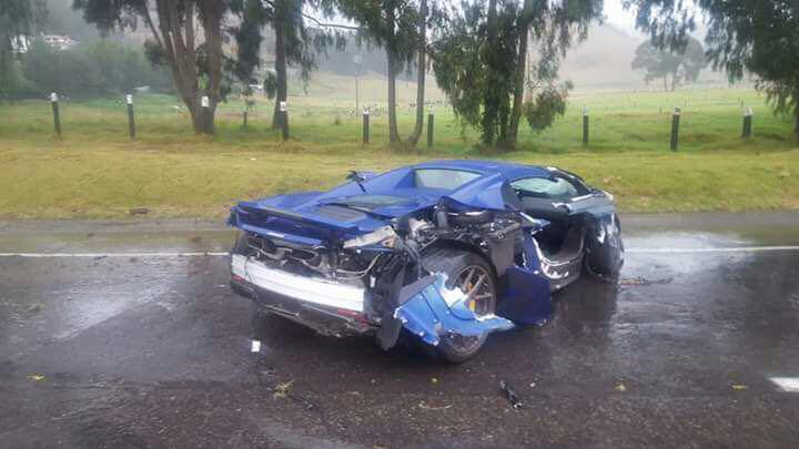 McLaren-Mercedes-Porsche-Toyotra-Colombia-Crash-4 McLaren 650S, Mercedes-AMG GT S, And Porsche Boxster Crash In Colombia