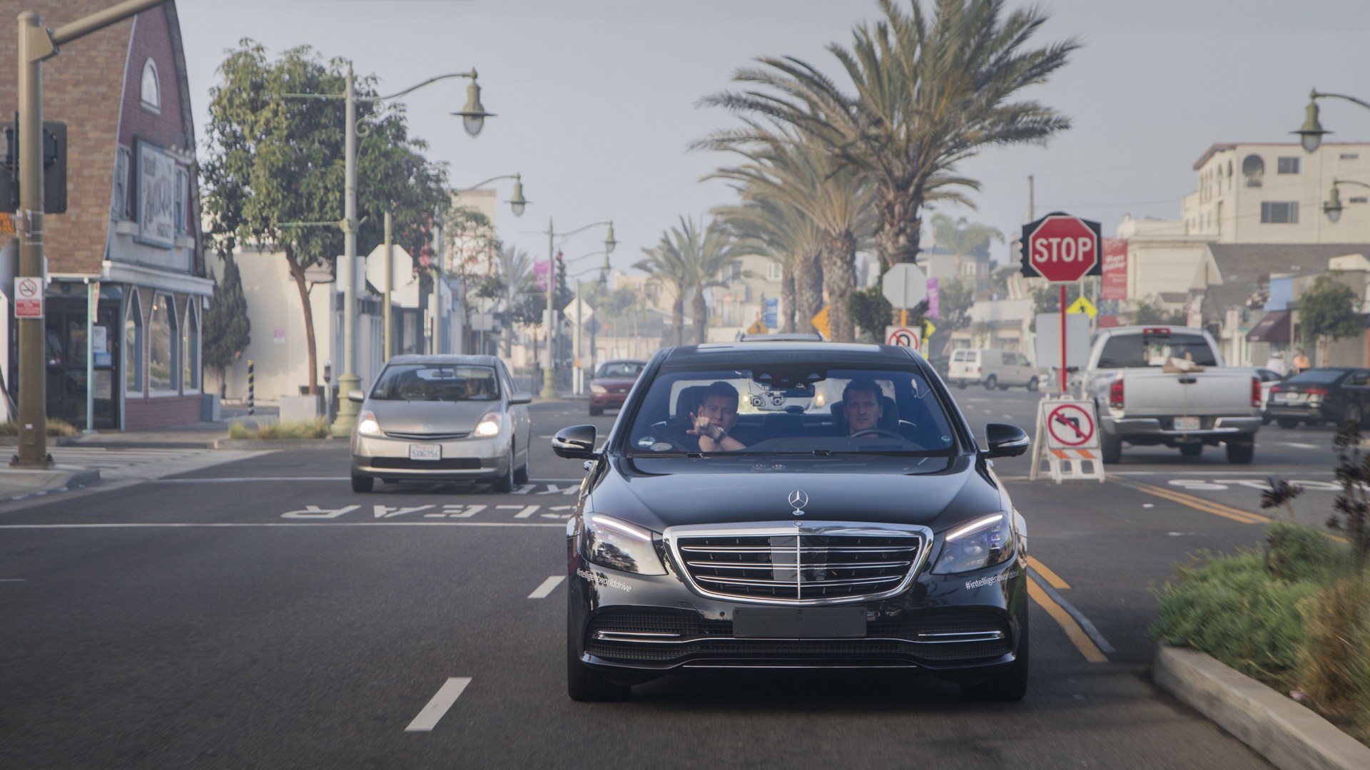 Mercedes-Benz Intelligent World Drive, USA 2018 Mercedes Robo-Taxi Coming Within A Few Months