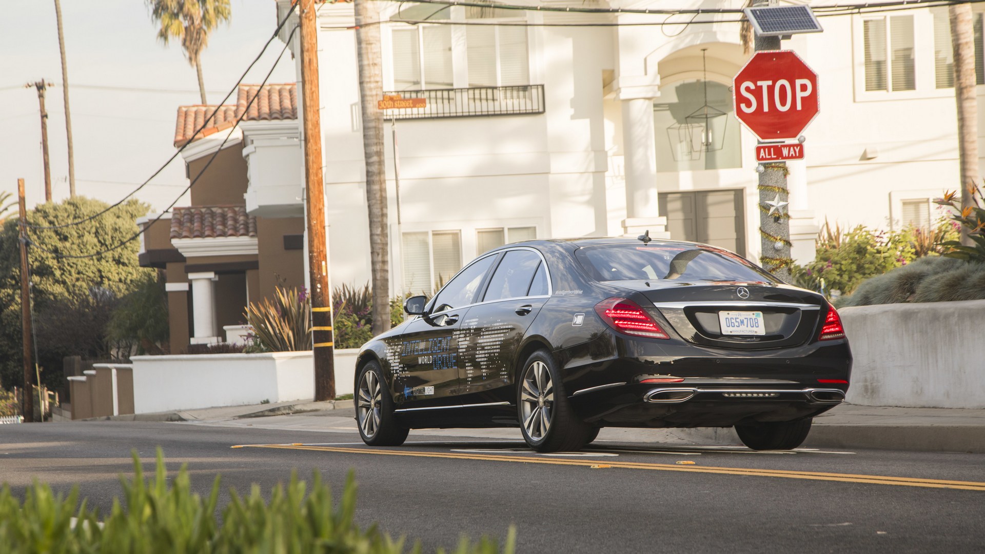 Mercedes-Benz Intelligent World Drive, USA 2018 Mercedes Robo-Taxi Coming Within A Few Months
