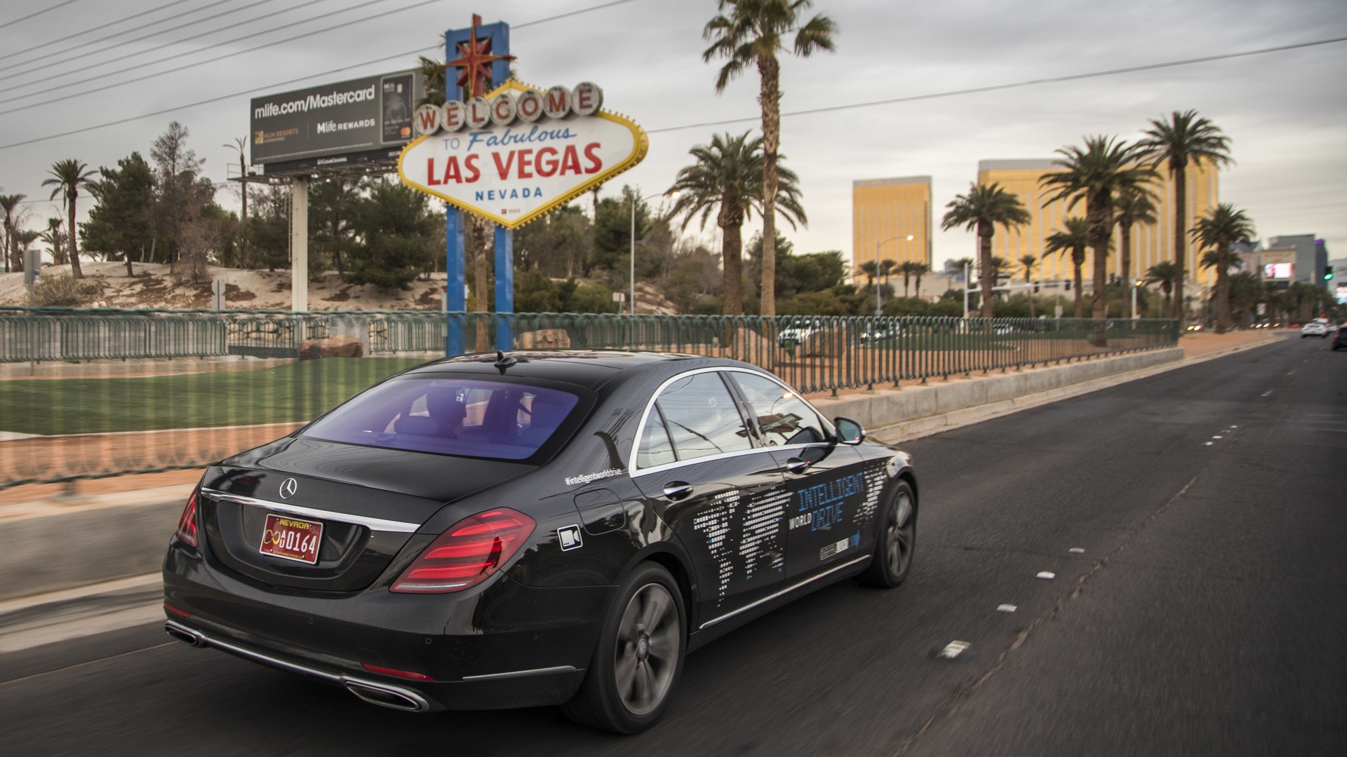 Mercedes-Benz Intelligent World Drive, USA 2018 Mercedes Robo-Taxi Coming Within A Few Months