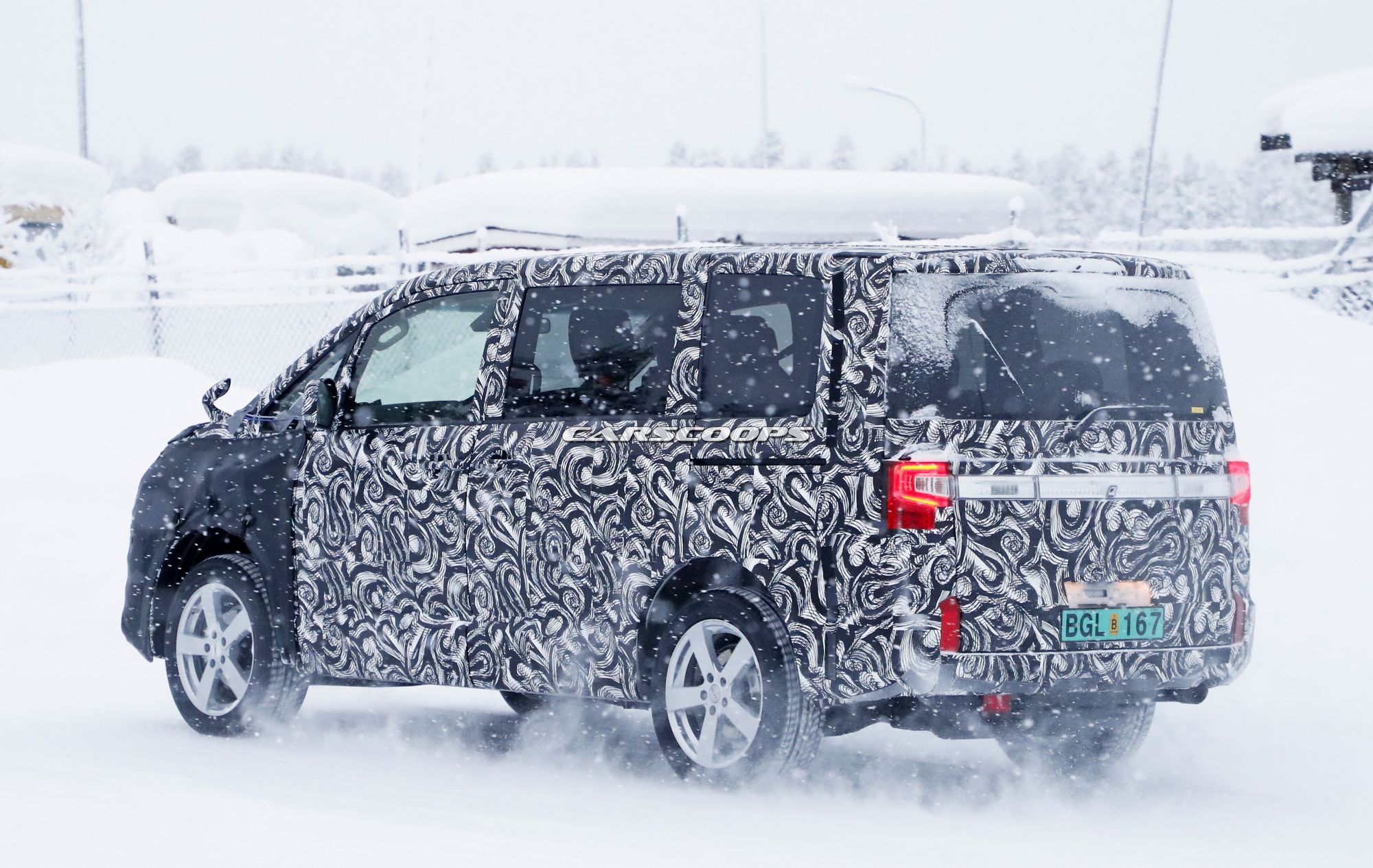 Mitsubishi-Delica-8 2019 Mitsubishi Delica Is A Minivan Crossover Based On The Outlander
