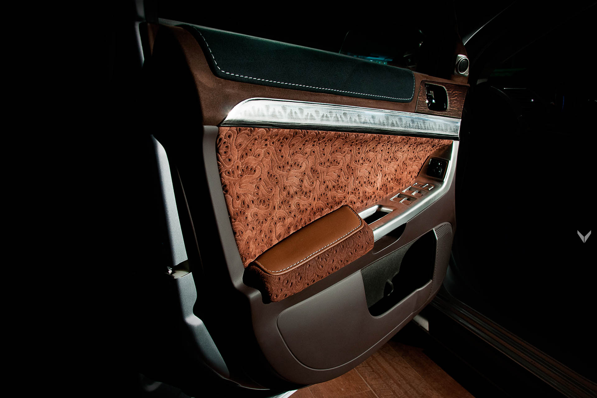 Mitsubishi_Ronin_05 copy Vilner Transforms A Mitsubishi Lancer Into The Luxurious Allroads Ronin