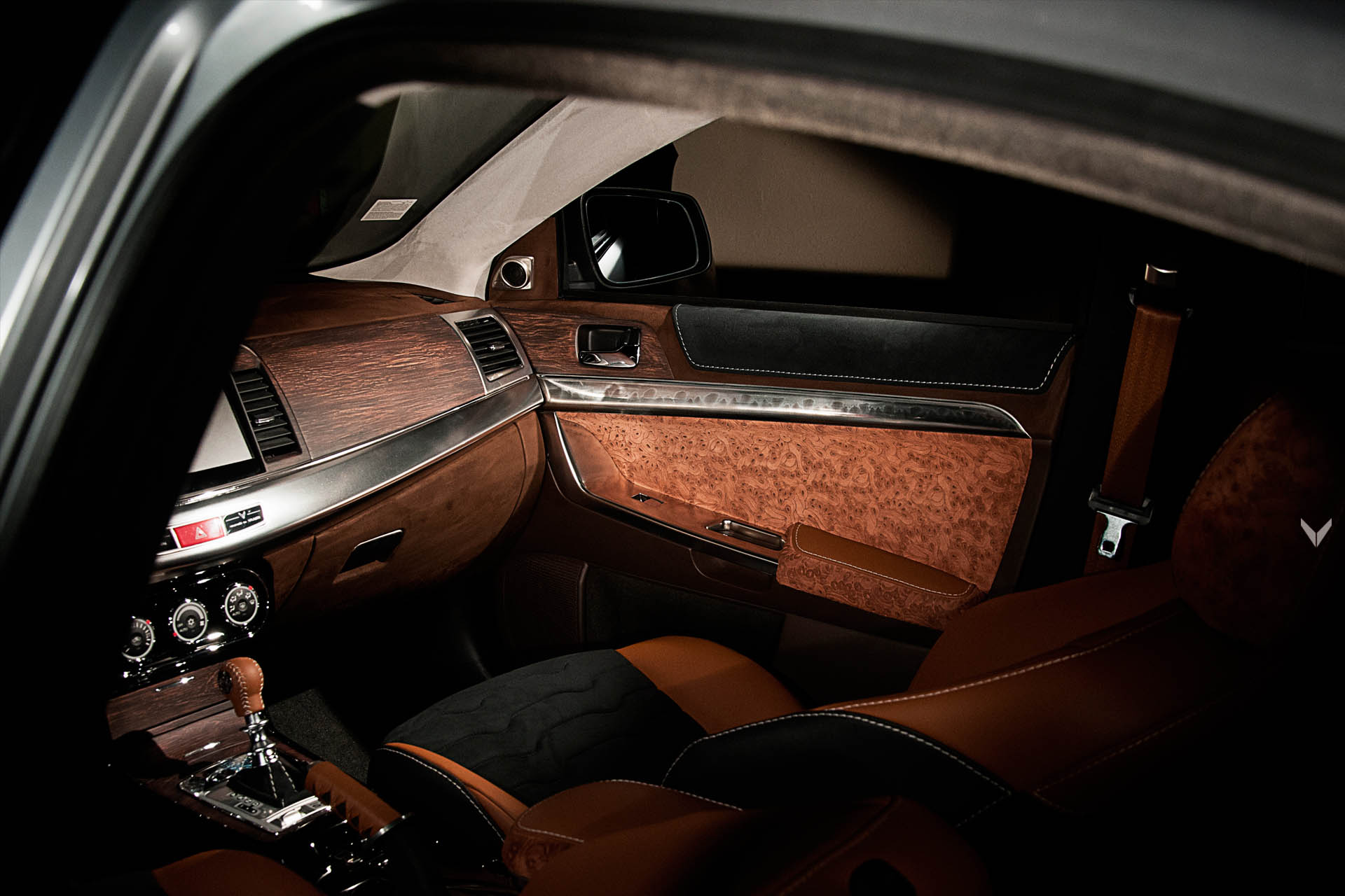 Mitsubishi_Ronin_14 copy Vilner Transforms A Mitsubishi Lancer Into The Luxurious Allroads Ronin