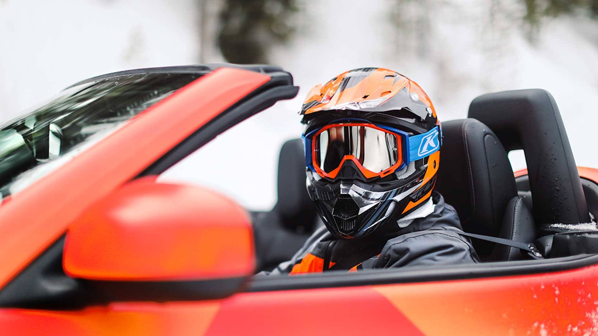 Nissan-370Zki-11 Nissan Turns The 370Z Into A Huge Snowmobile