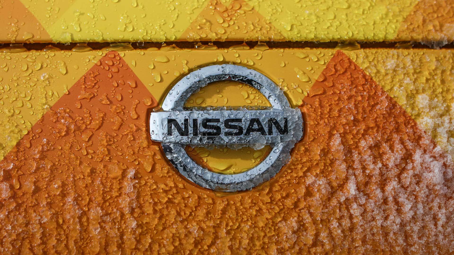 Nissan-370Zki-14 Nissan Turns The 370Z Into A Huge Snowmobile