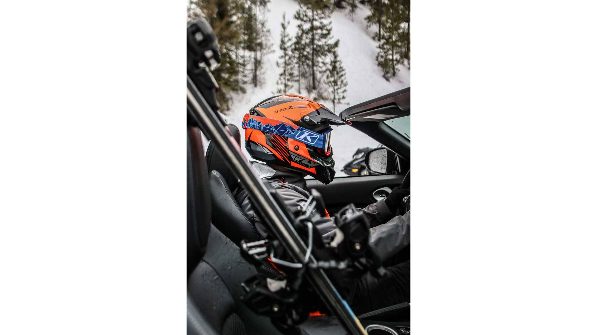 Nissan-370Zki-4 Nissan Turns The 370Z Into A Huge Snowmobile