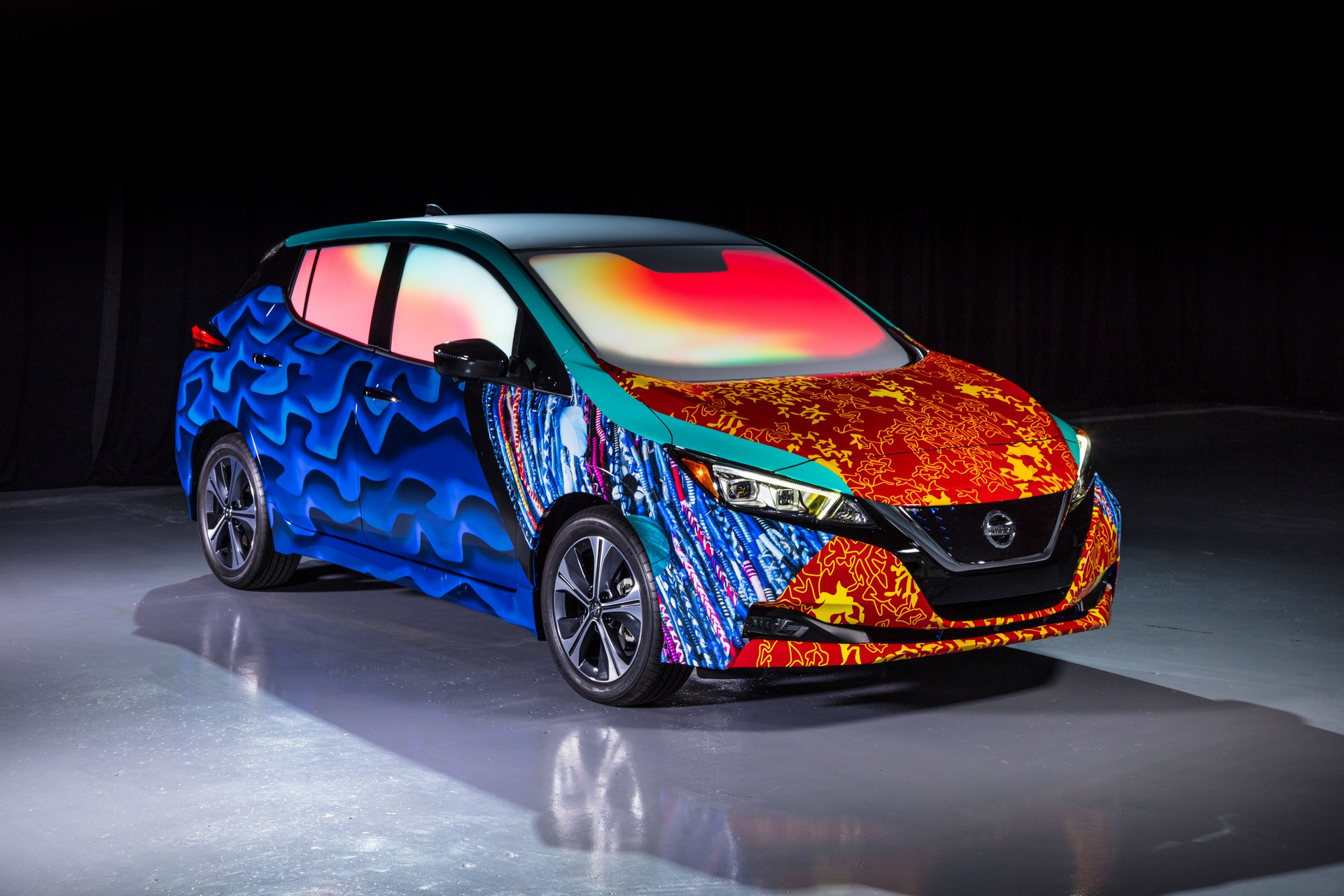 Nissan-Leaf-Wrinkle-in-Time-10 Nissan Shows Off Customized Leafs To Promote A Wrinkle in Time
