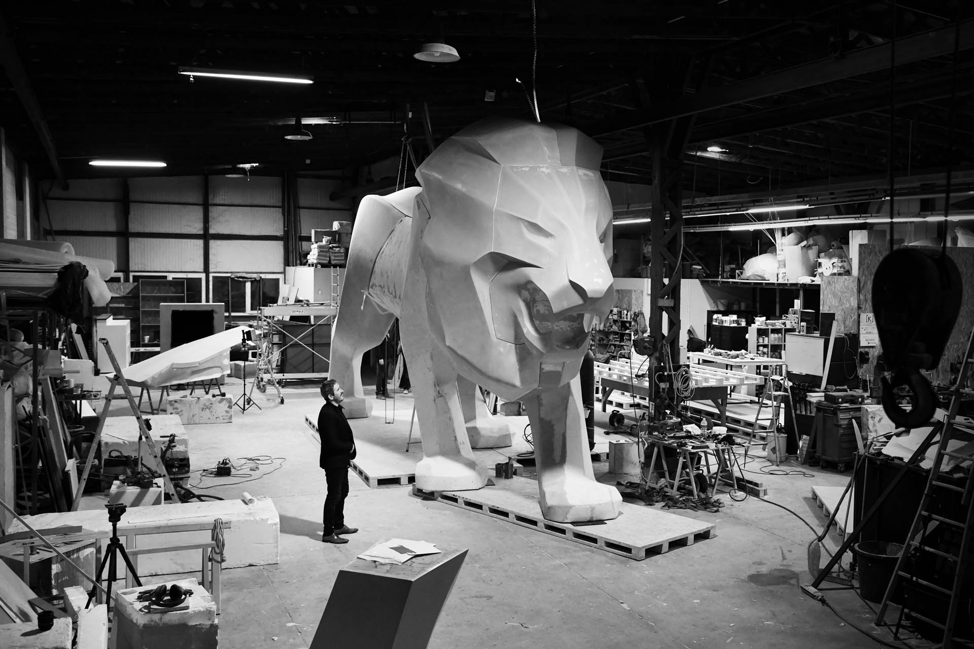 PEUGEOT_LIONSTYP_201802MP015 Peugeot’s Going To Display This 15-Foot-Tall Lion Sculpture In Geneva