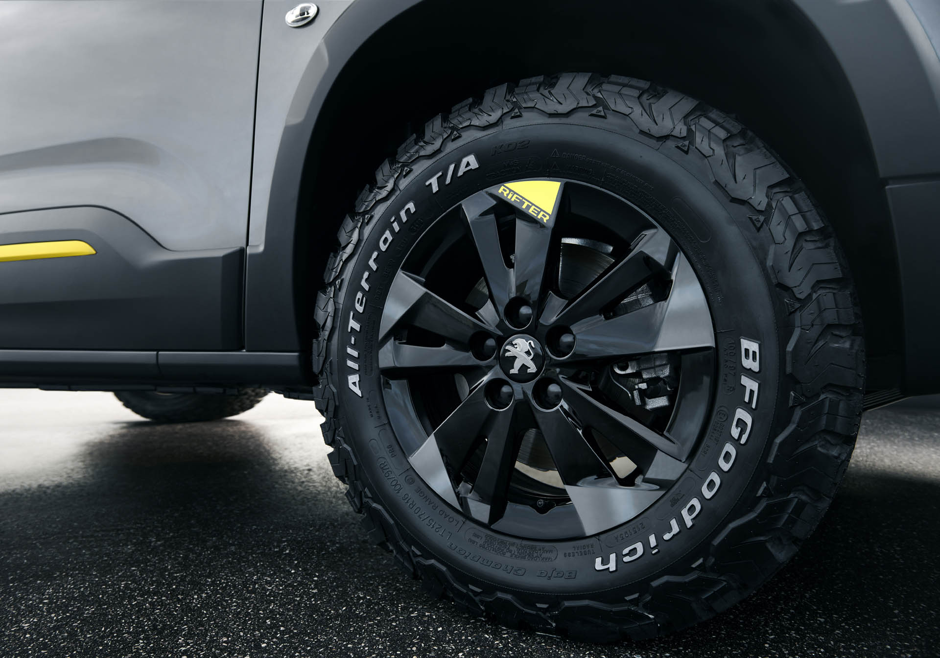 PEUGEOT_RIFTER4X4_1802STYP_201 copy Peugeot Rifter 4×4 Concept Takes The French Van Off The Beaten Path | Geneva Images