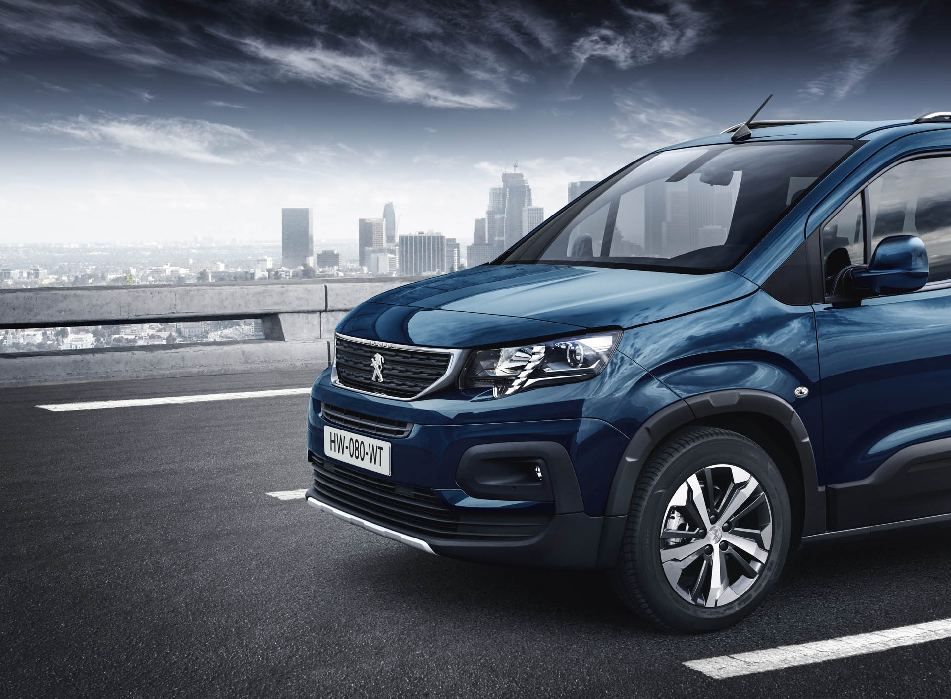 PEUGEOT_RIFTER_1802STYP032 copy Peugeot Rifter Forms New Partnership To Replace Tepee Van