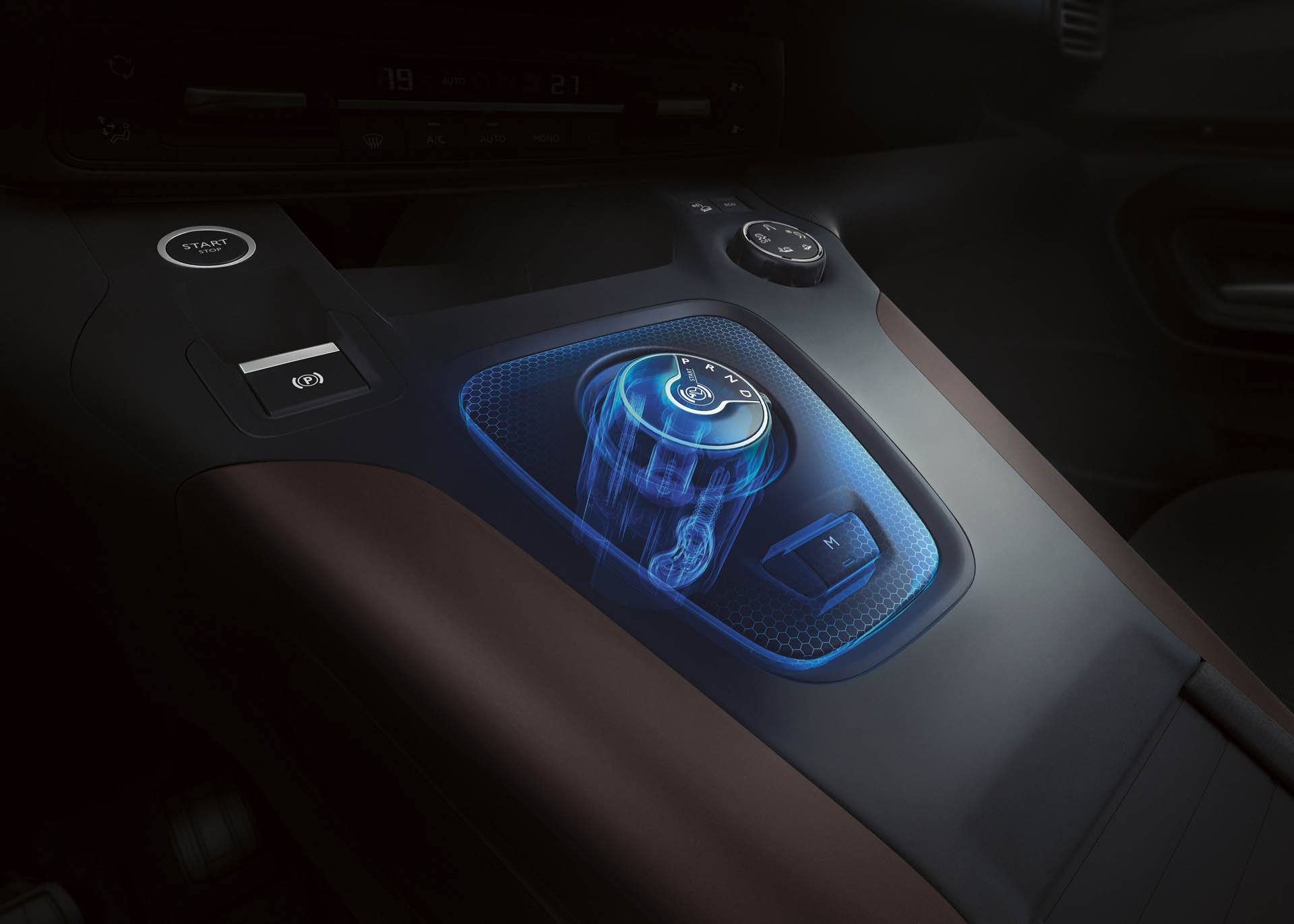 PEUGEOT_RIFTER_1802STYP056 copy Peugeot Rifter Forms New Partnership To Replace Tepee Van