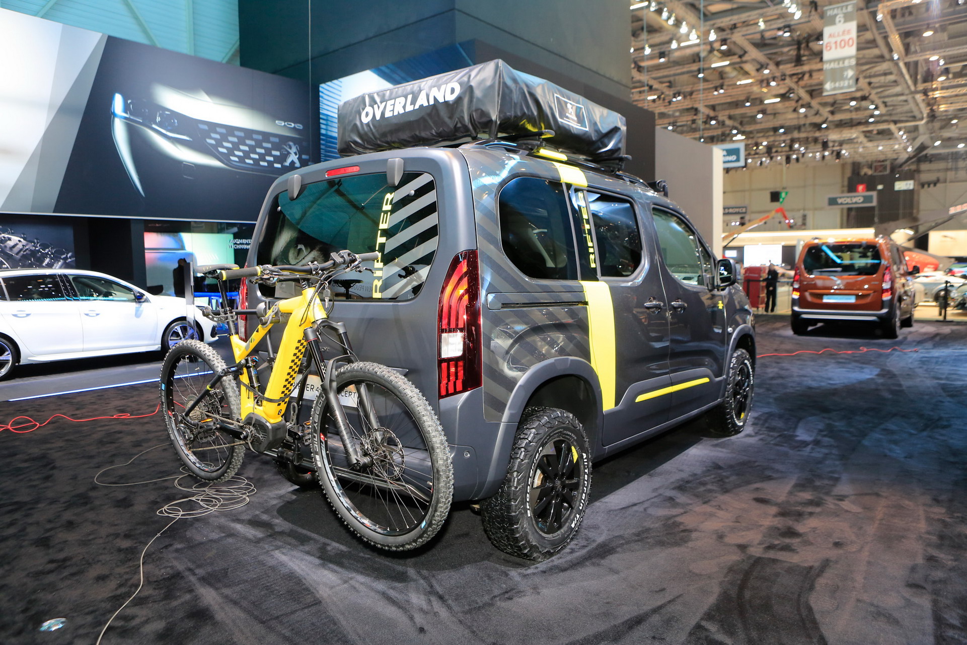 Peugeot-Rifter-4x4-C6 Peugeot Rifter 4×4 Concept Takes The French Van Off The Beaten Path | Geneva Images