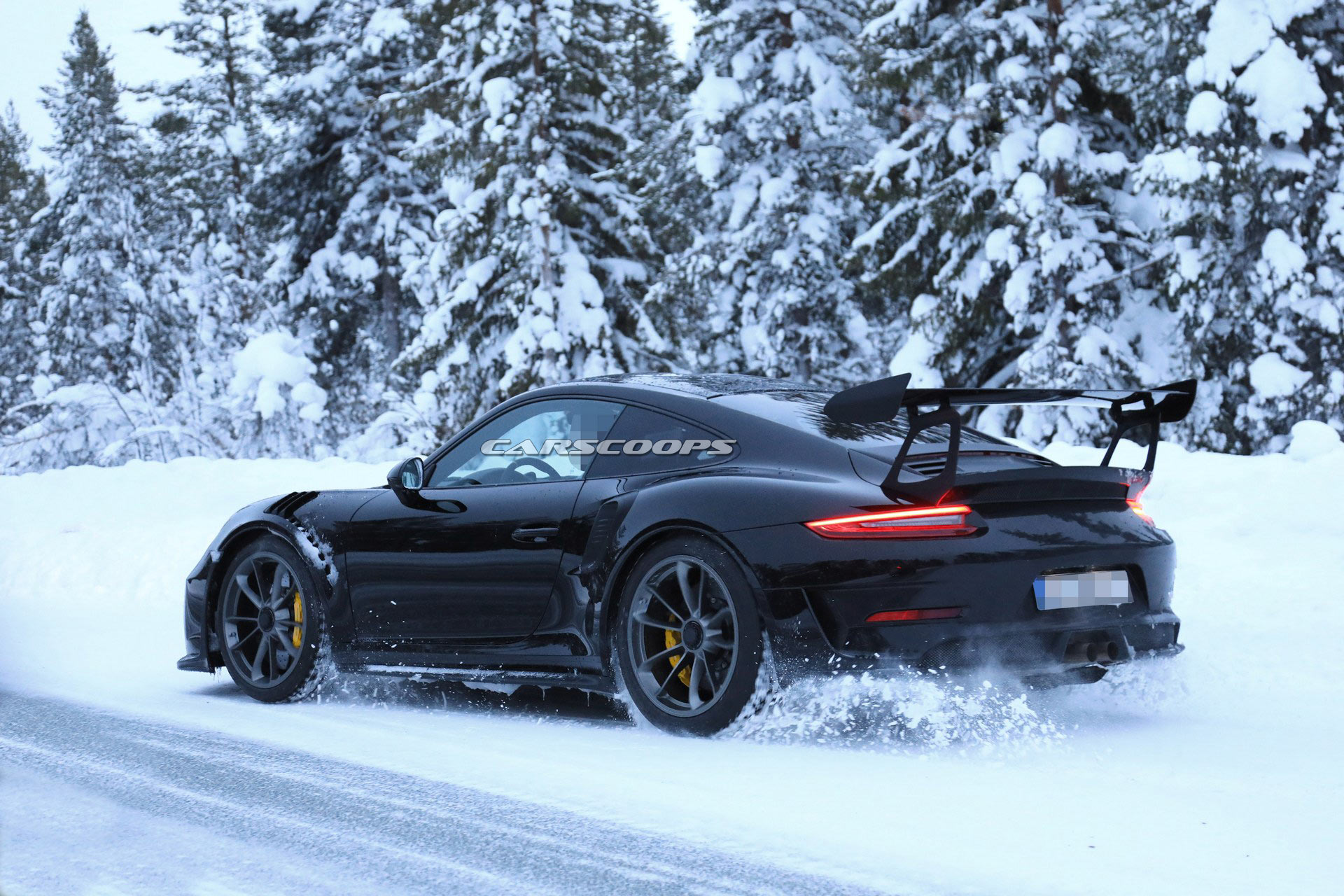 Porsche-911-GT3-RS-4 See The 2019 Porsche 911 GT3 RS Facelift Undisguised