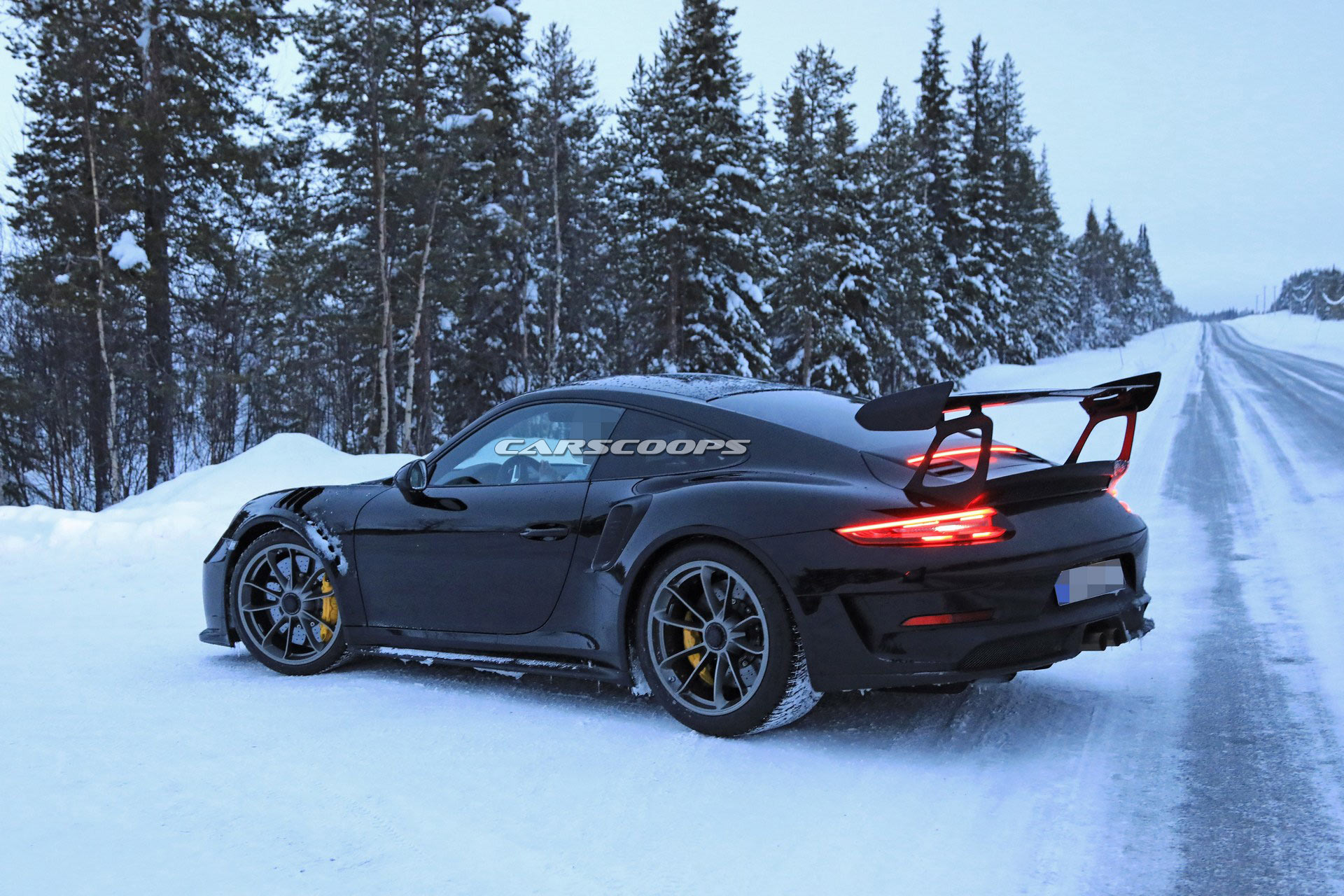 Porsche-911-GT3-RS-5 See The 2019 Porsche 911 GT3 RS Facelift Undisguised