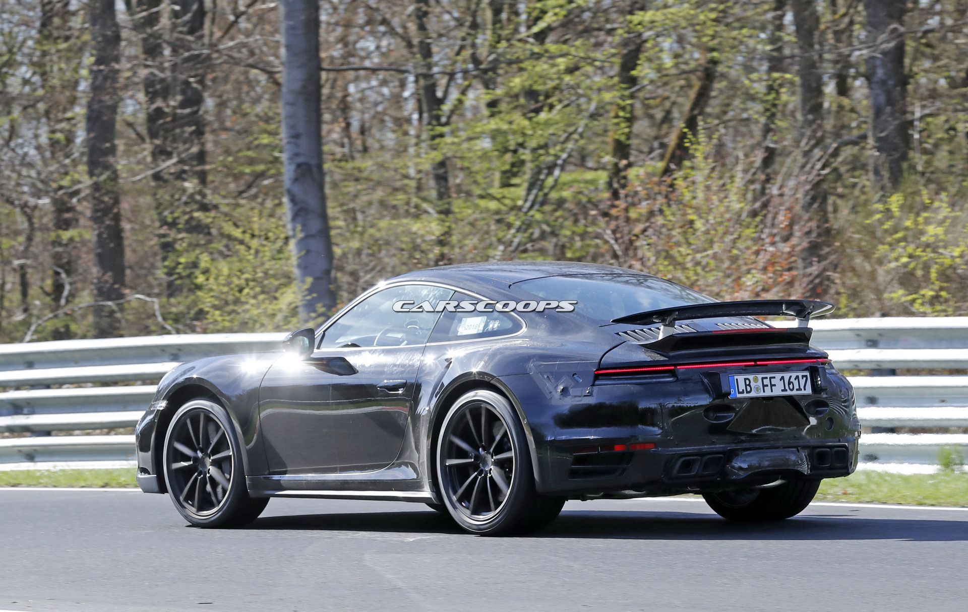 Porsche-992-Turbo-Spy-Shots-16 Base Porsche 992 Carrera Will Probably Pack 390HP, Carrera S Moves Closer To 450HP