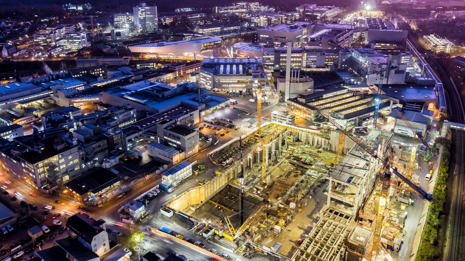 Porsche AG Porsche Mission E Production Slated For 2019, Company Eyeing More Derivatives