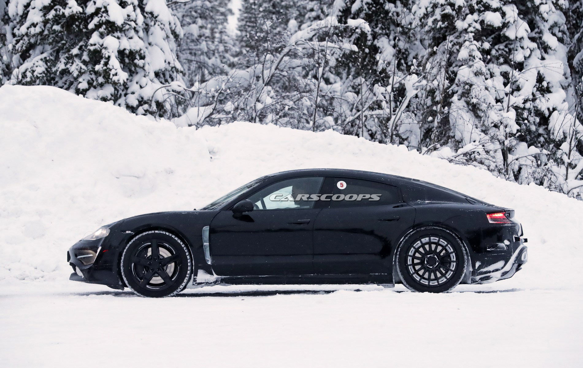 Porsche-Mission-E-52 Porsche Mission E Production Slated For 2019, Company Eyeing More Derivatives