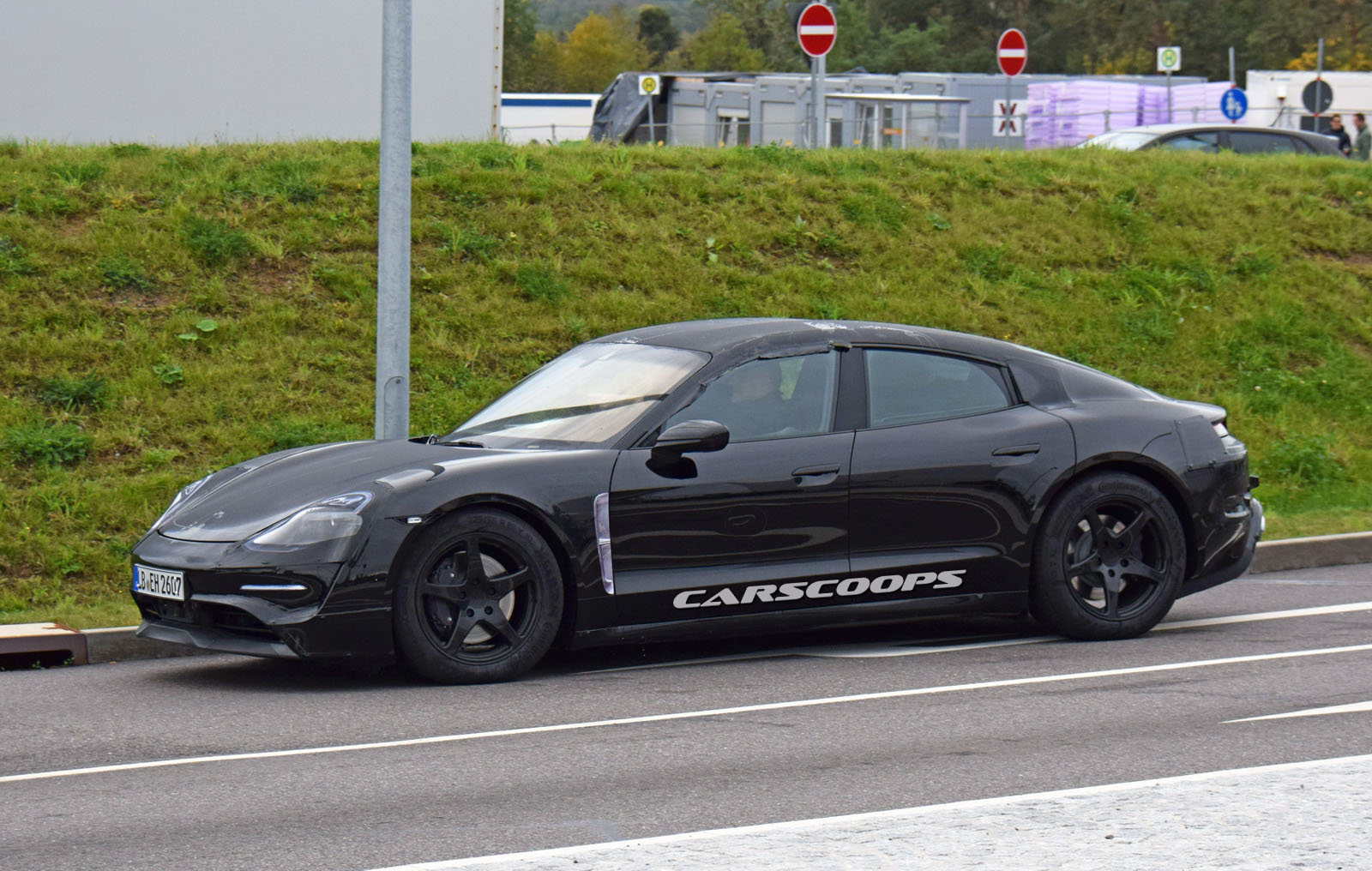 Porsche-MissionE-09 Porsche Doubles EV Investment For Mission E Variants, Electrification Of Current Range