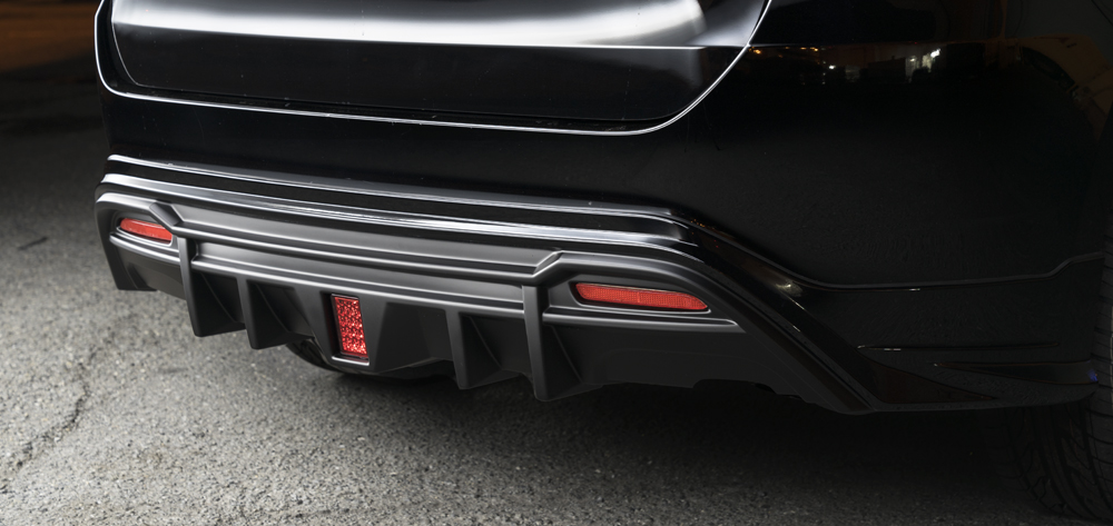 Toyota-Harrier-Wald-11 Wald International Messes With Toyota Prado And Harrier