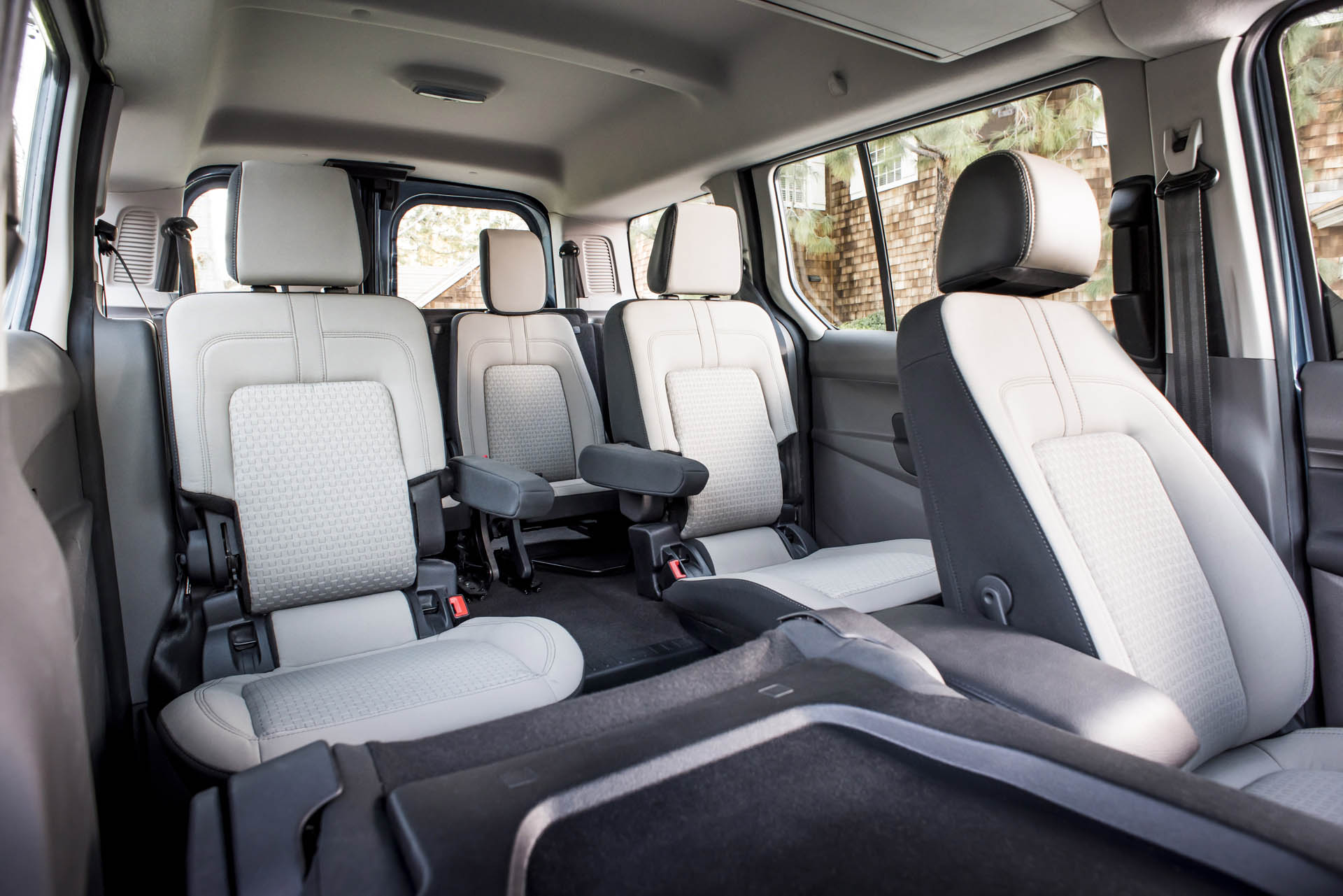 2019 Transit Connect Wagon Ford Rolls Out Updated Transit Connect Wagon In Chicago